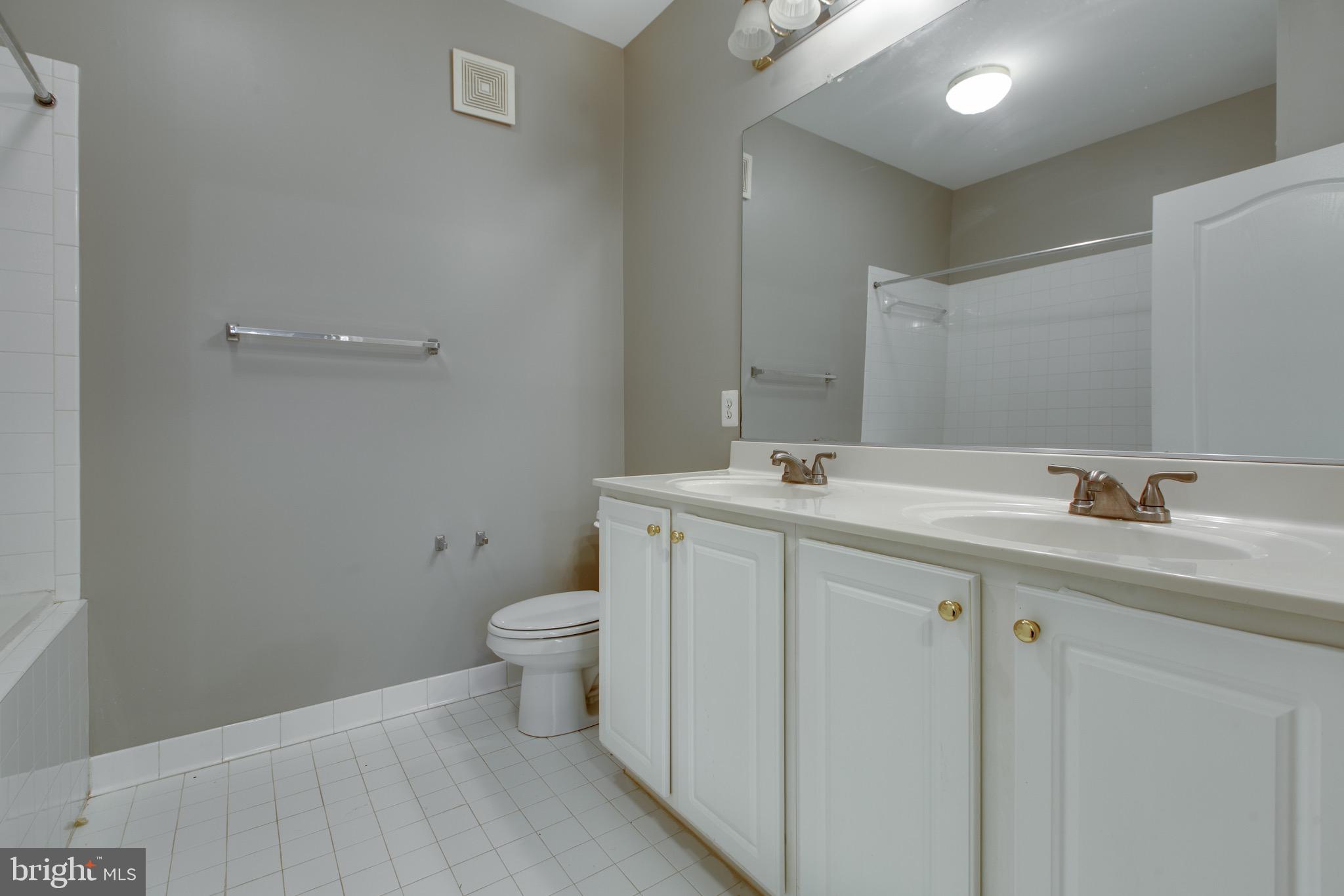 WAVERLY WOODS - Residential Lease