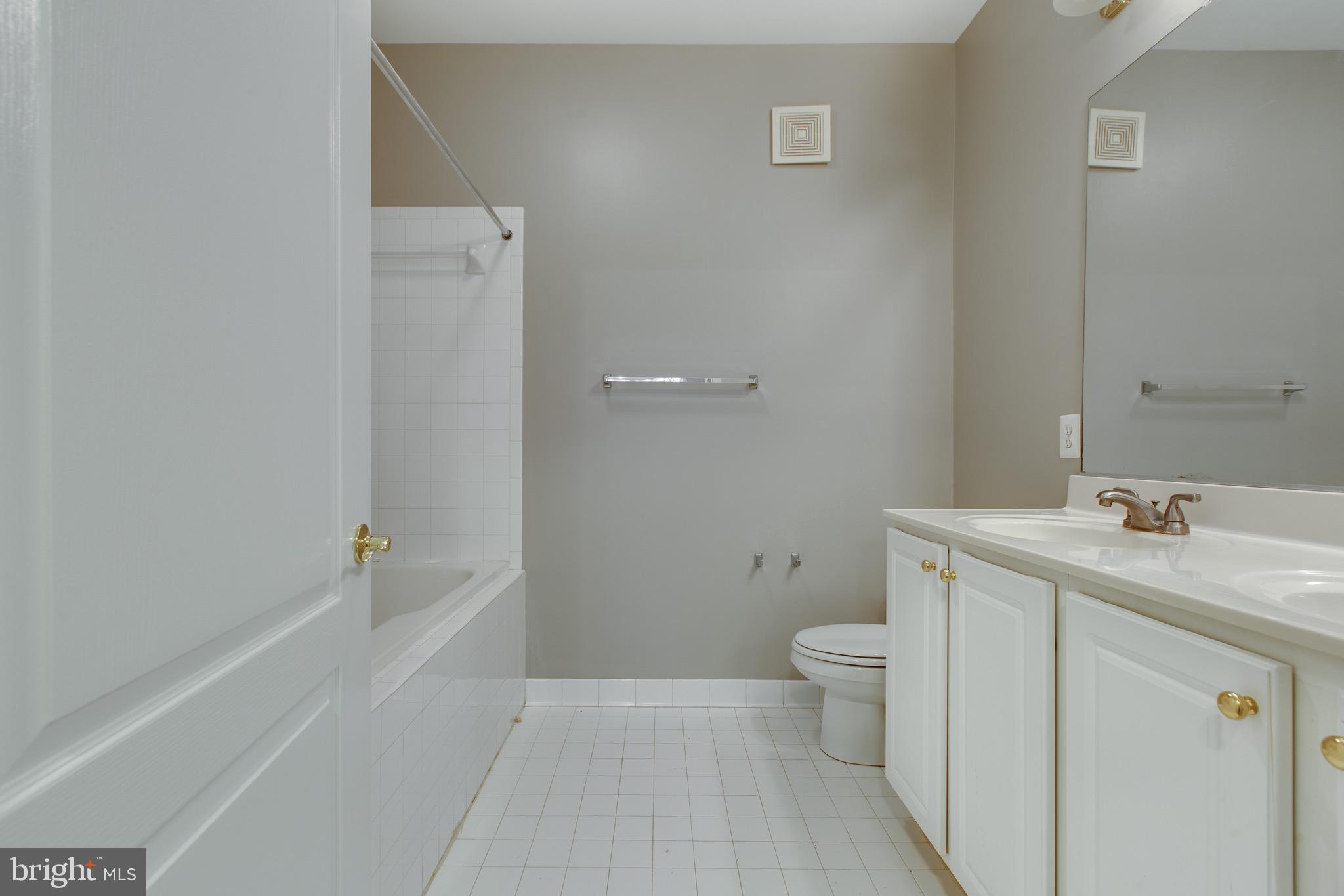 WAVERLY WOODS - Residential Lease