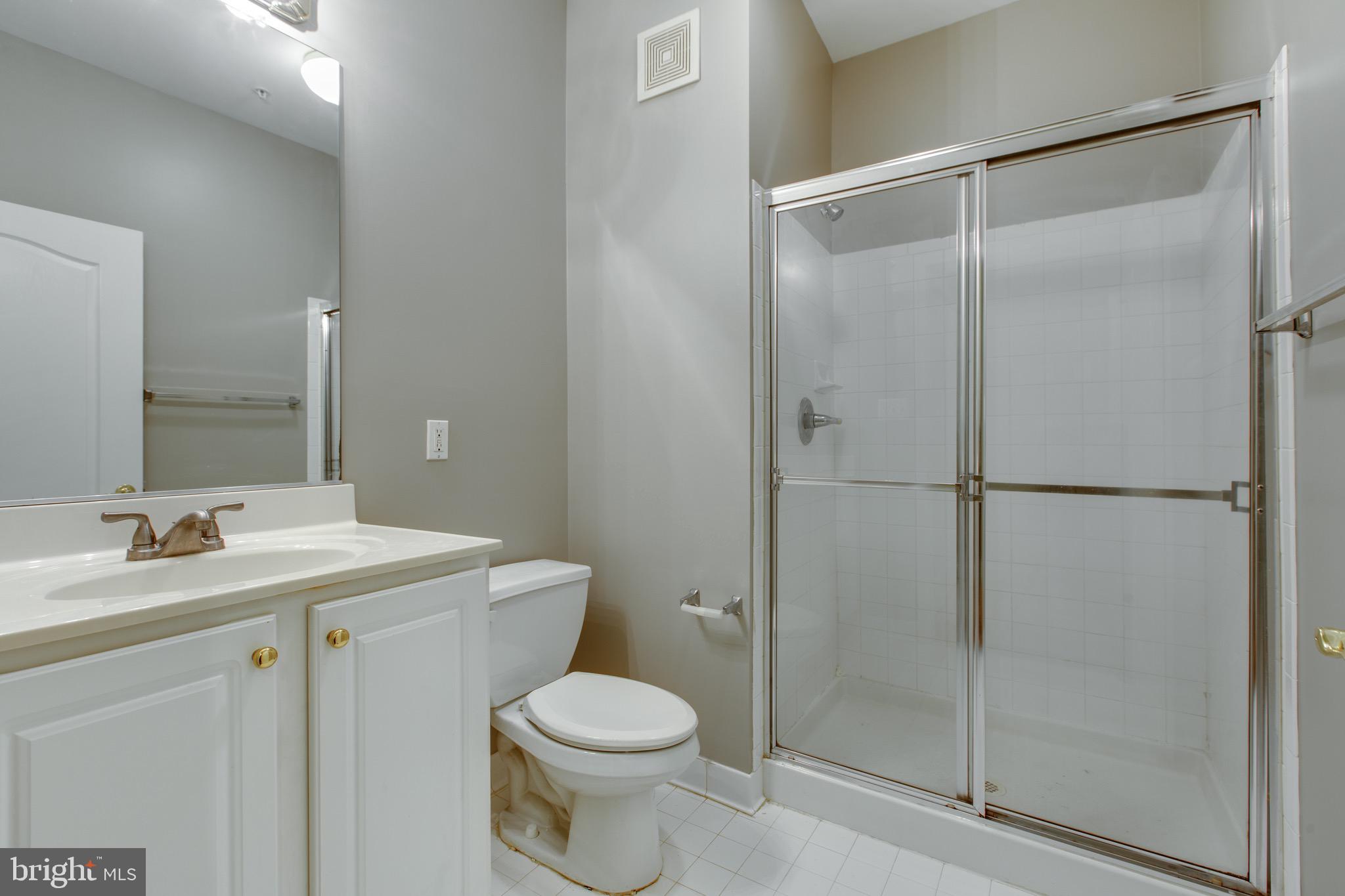 WAVERLY WOODS - Residential Lease