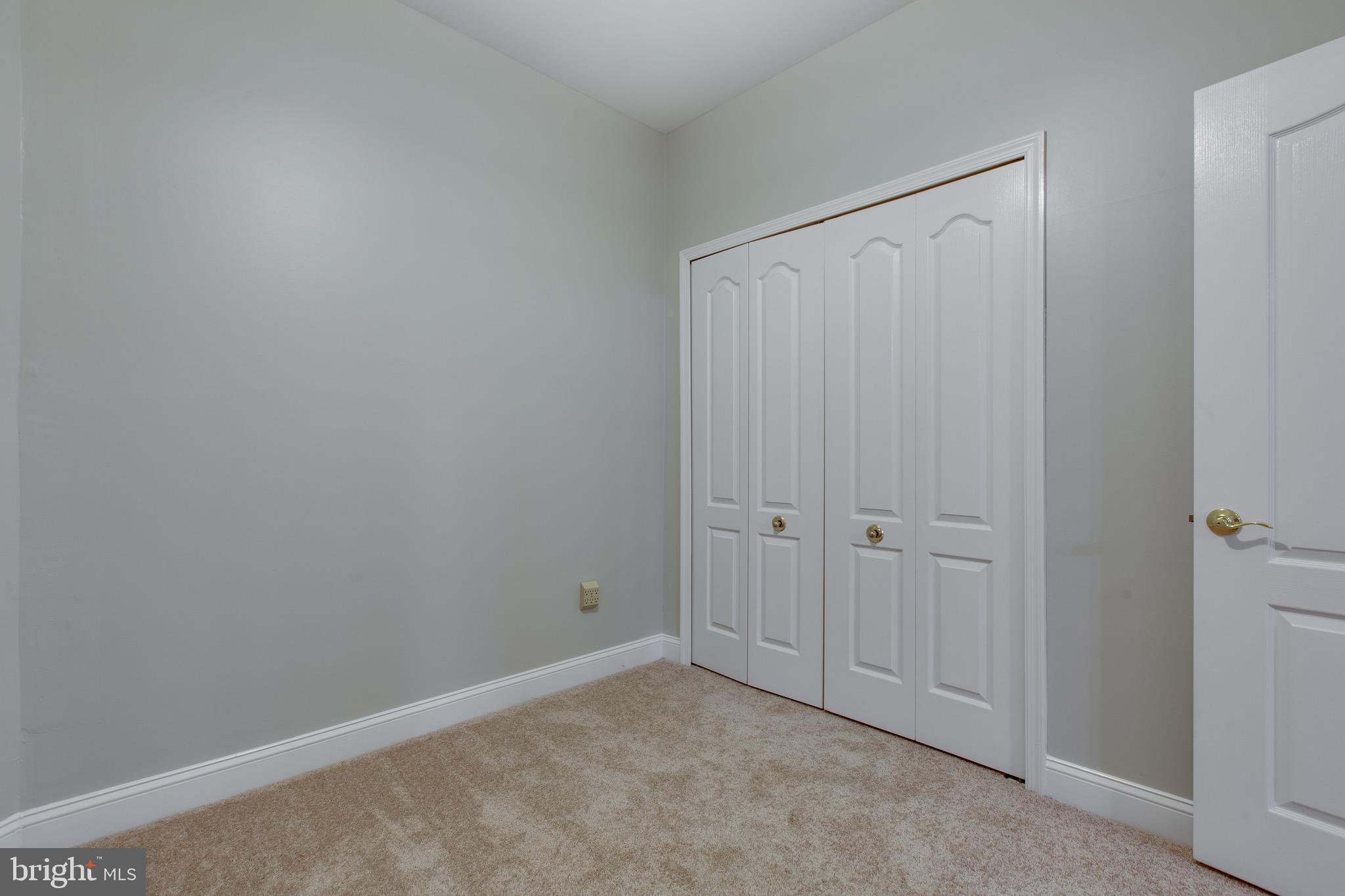 WAVERLY WOODS - Residential Lease