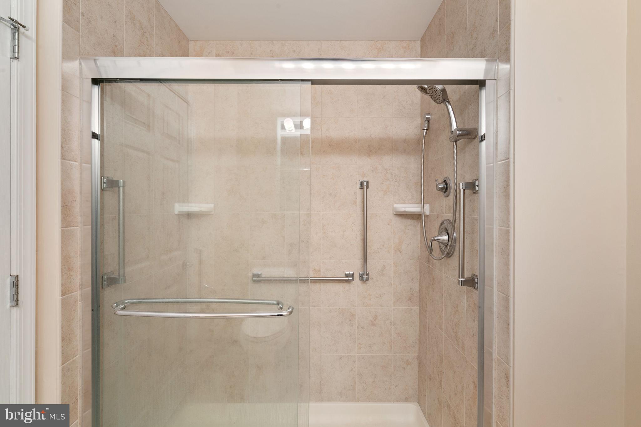 BRISTOL - Residential