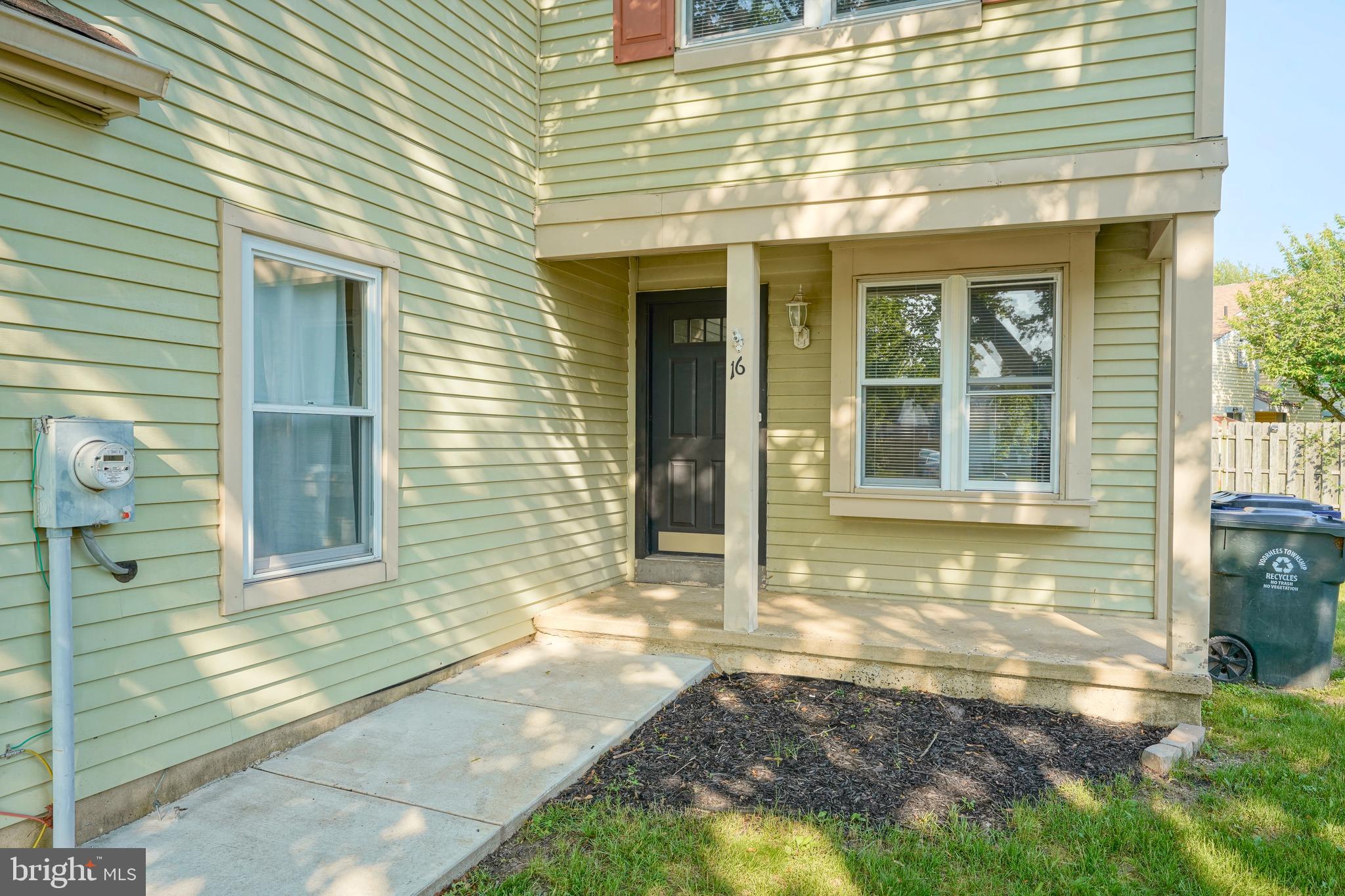 16 FRANKLIN DRIVE