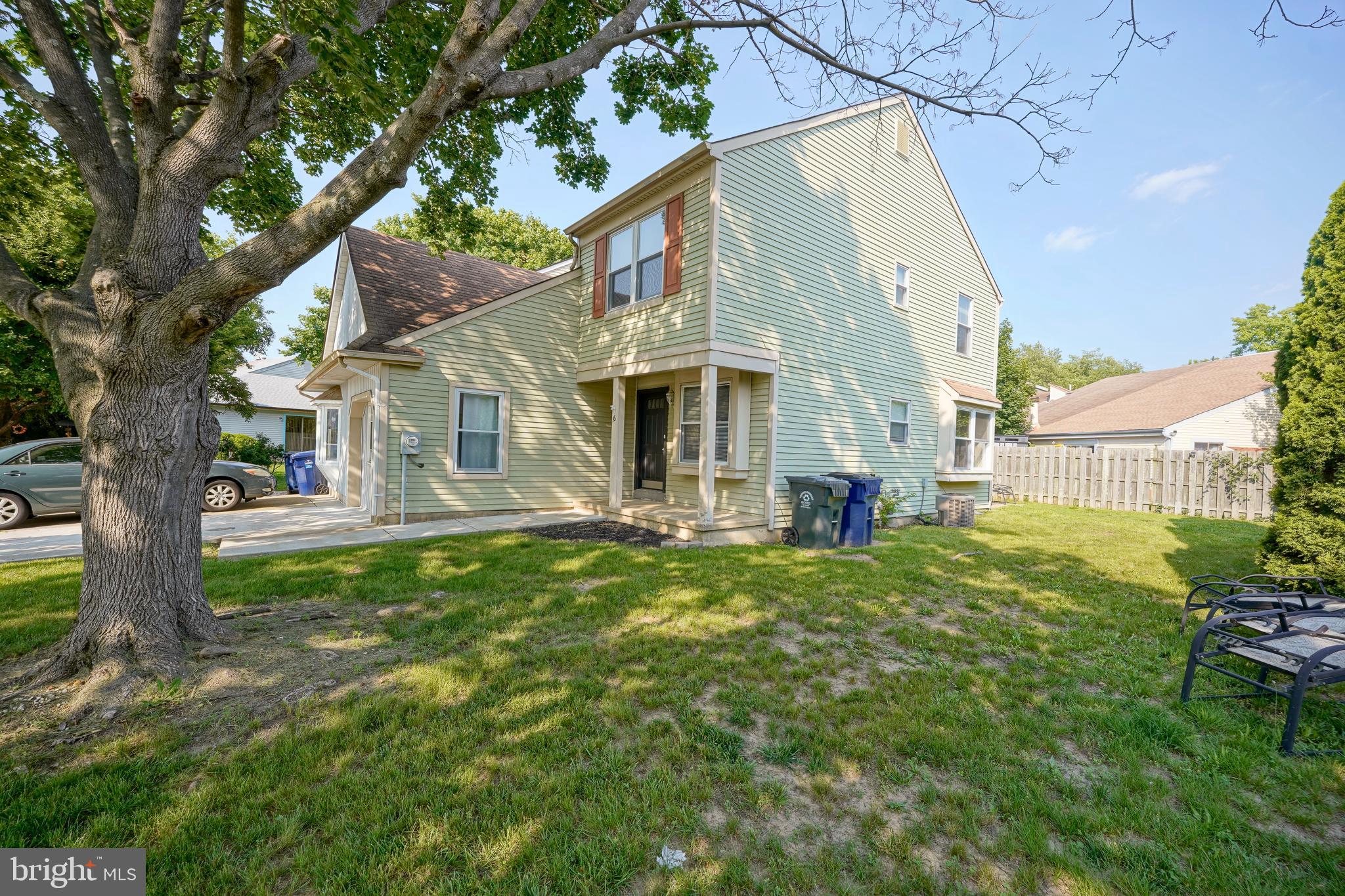 16 FRANKLIN DRIVE