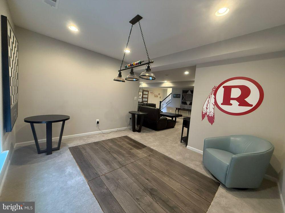 TWIN LAKES OVERLOOK - Residential