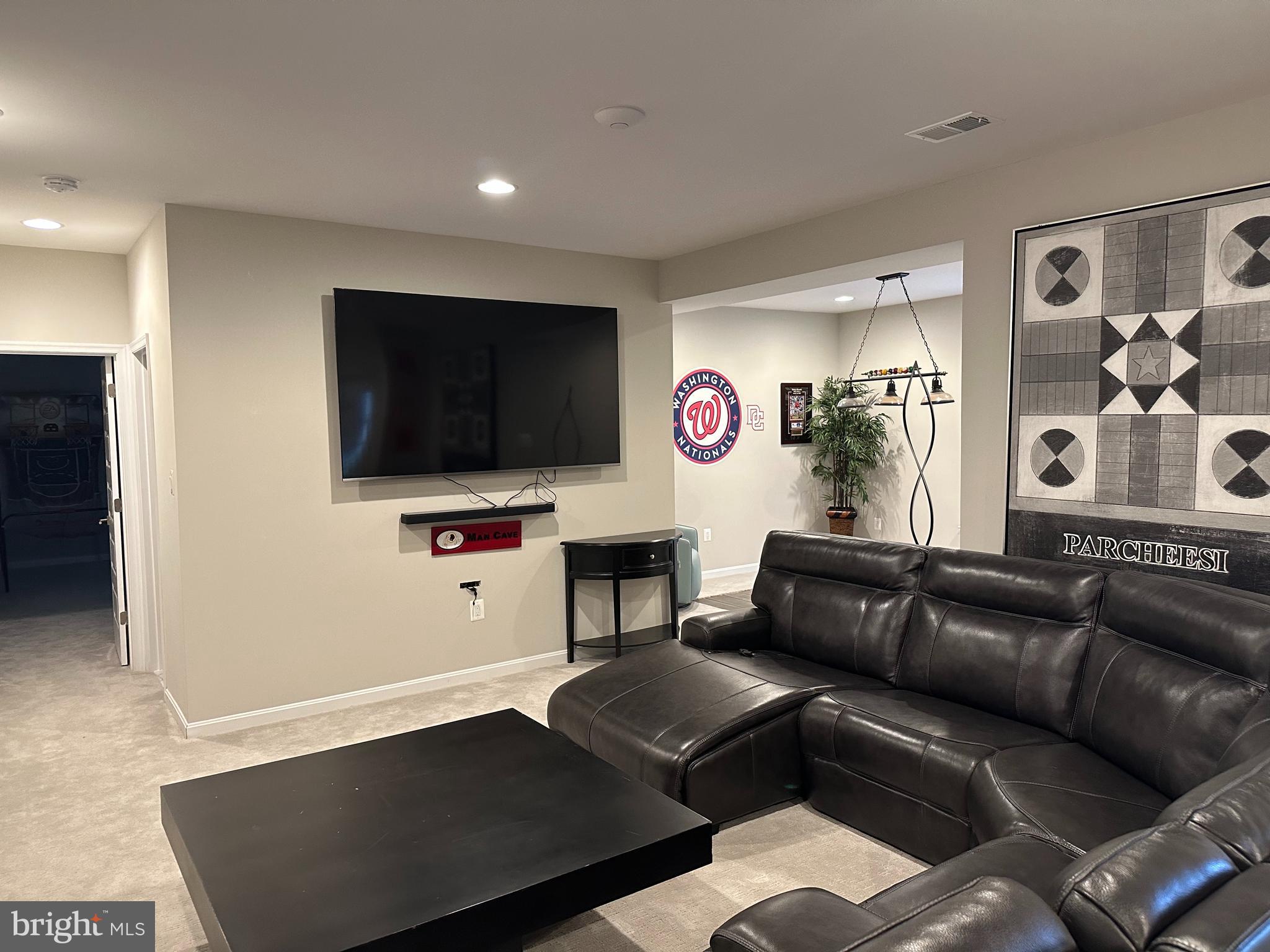 TWIN LAKES OVERLOOK - Residential