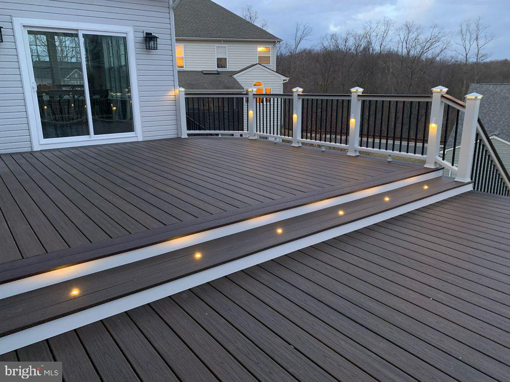 TWIN LAKES OVERLOOK - Residential