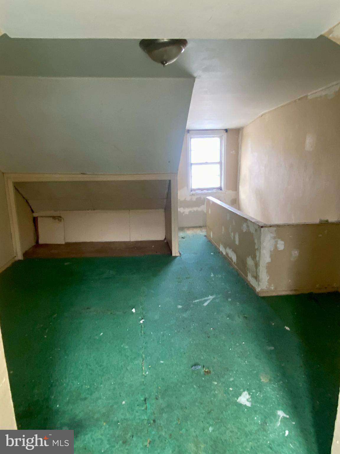 SOUTHWEST READING - Residential