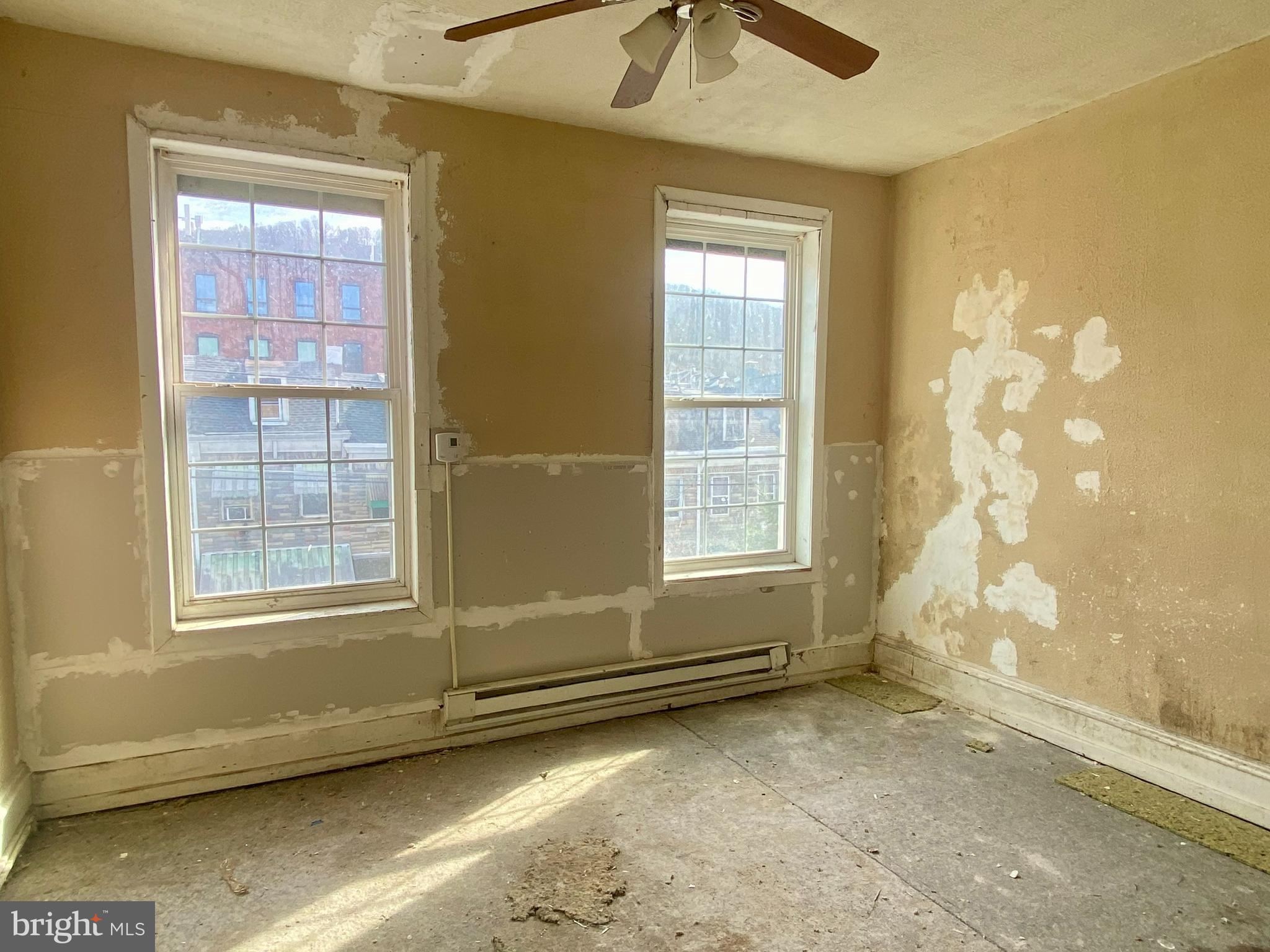 SOUTHWEST READING - Residential