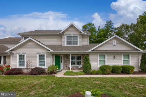 Townhouse For Sale - 24 Hemlock Drive<br/> Lancaster County, MARIETTA, PA 17547