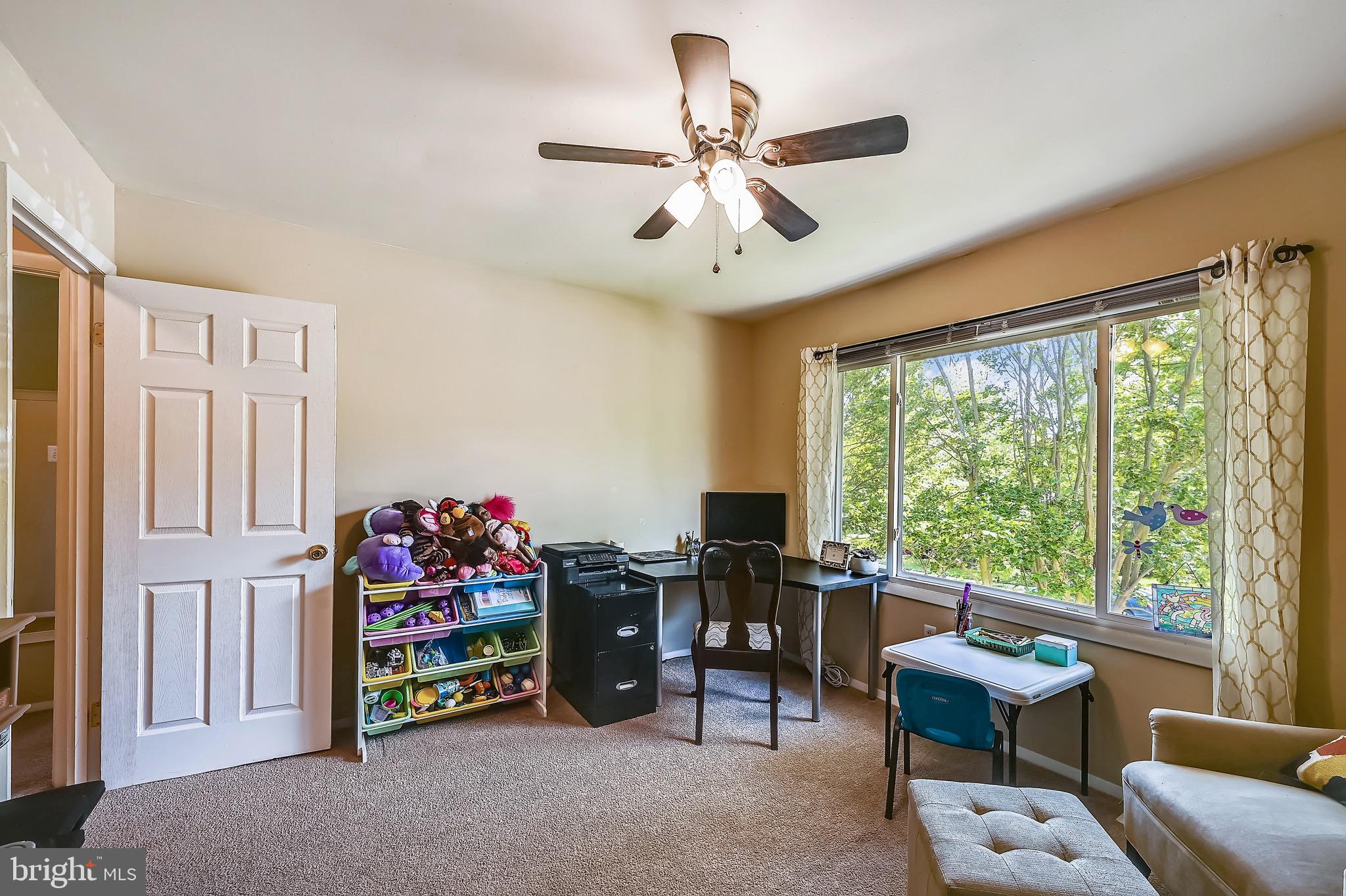 MAPLE RIDGE - Residential