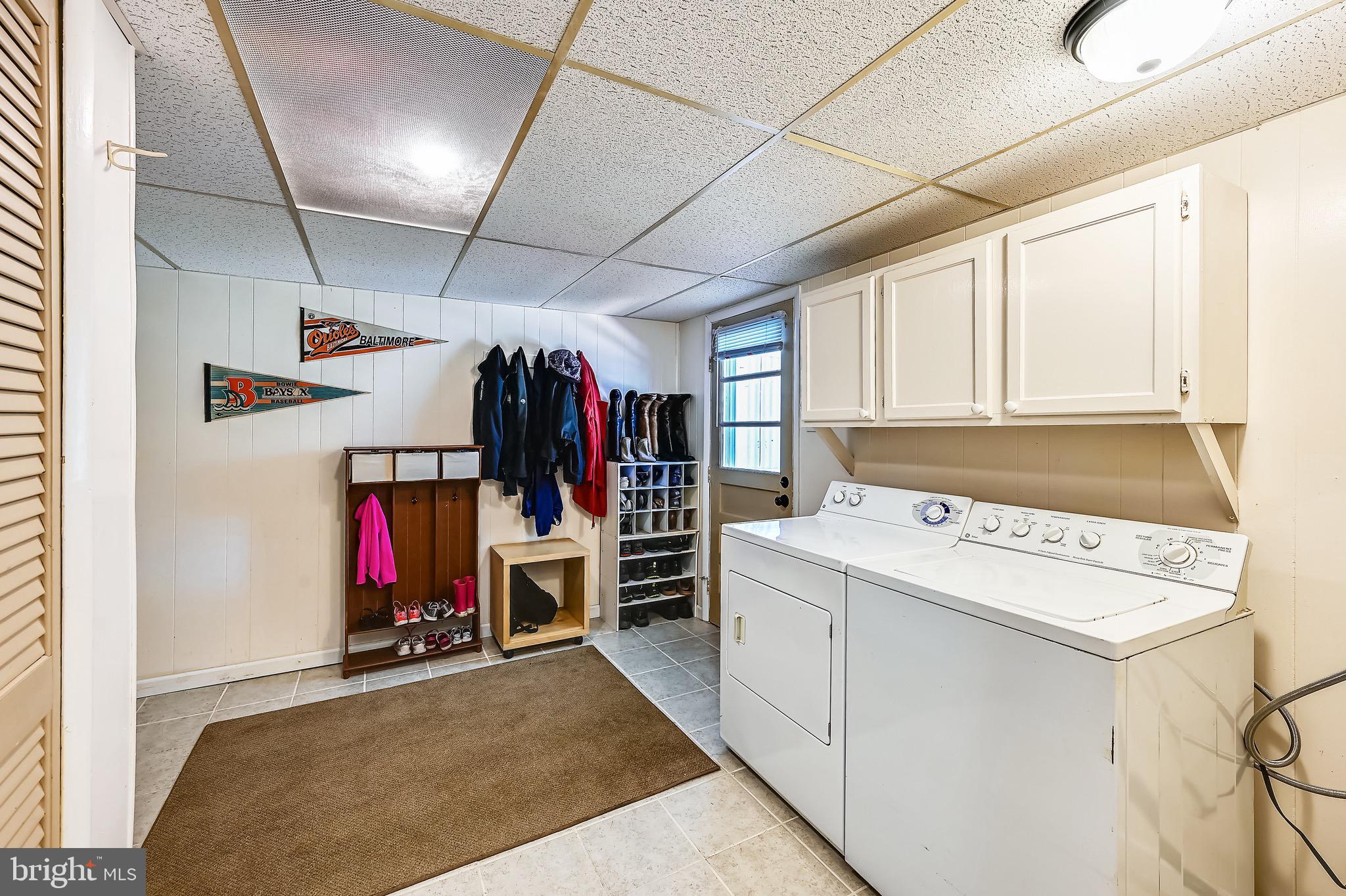 MAPLE RIDGE - Residential