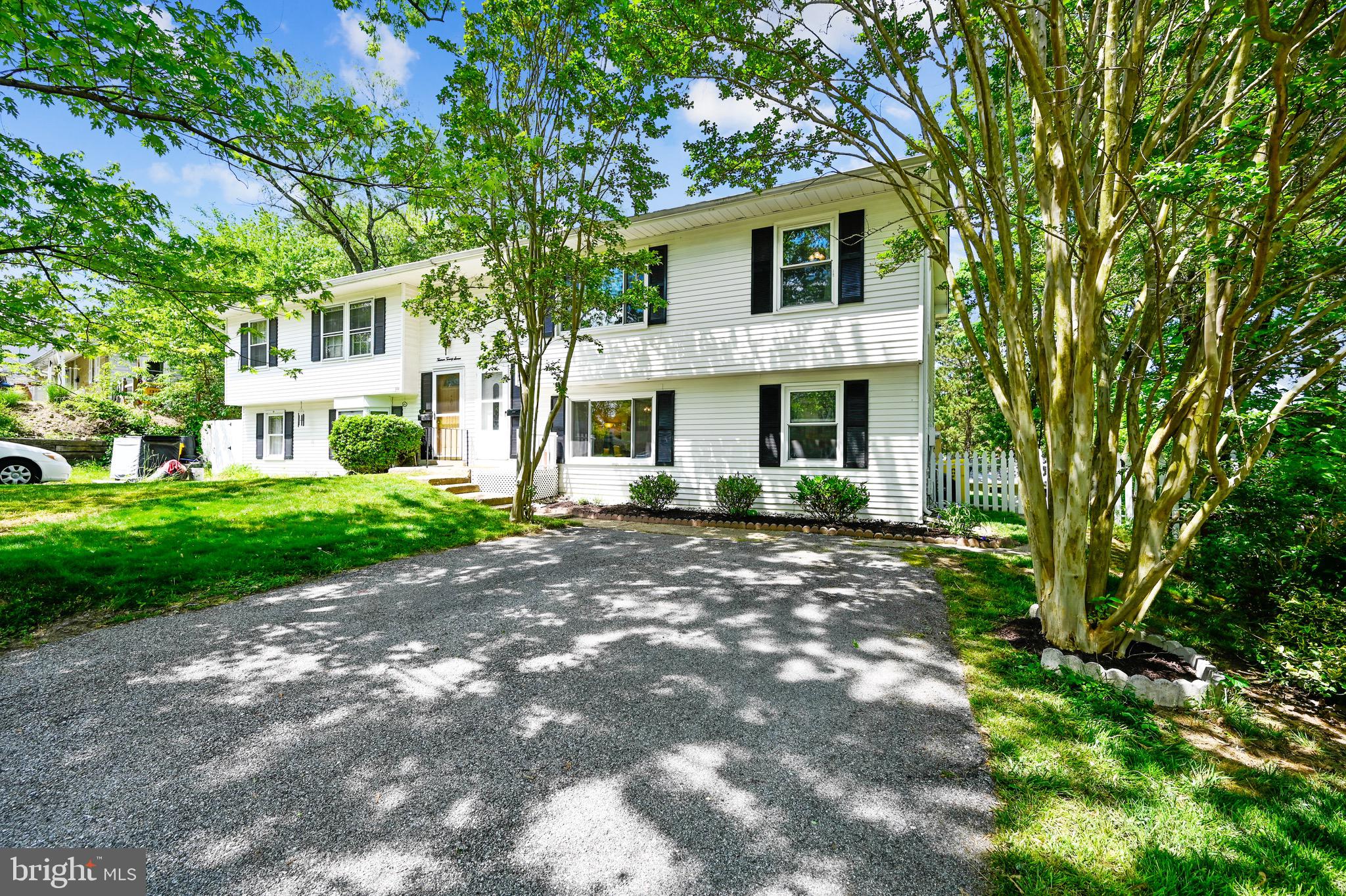 MAPLE RIDGE - Residential