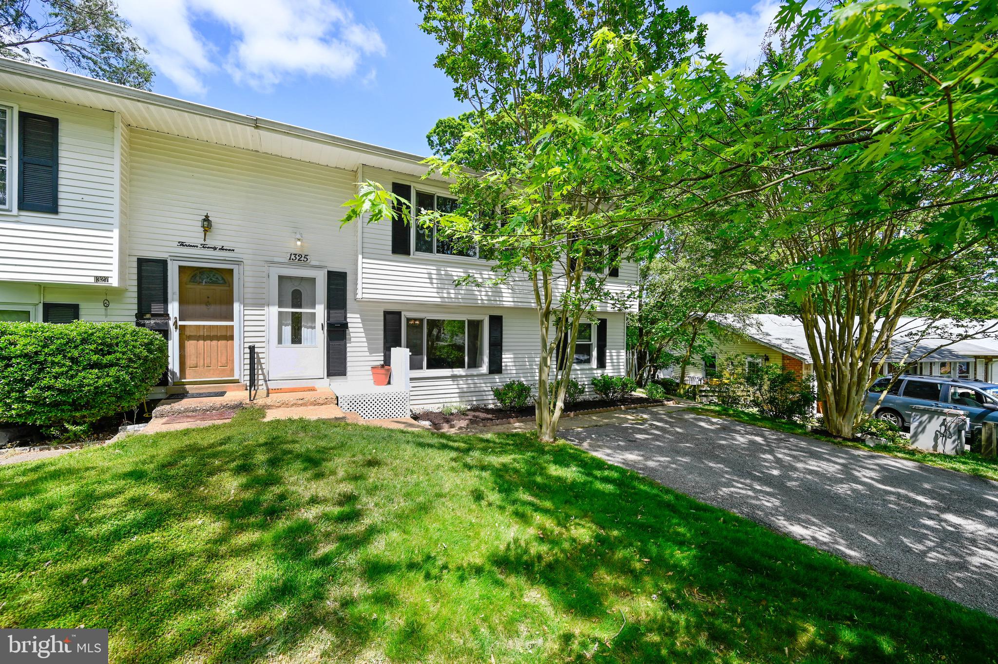 MAPLE RIDGE - Residential