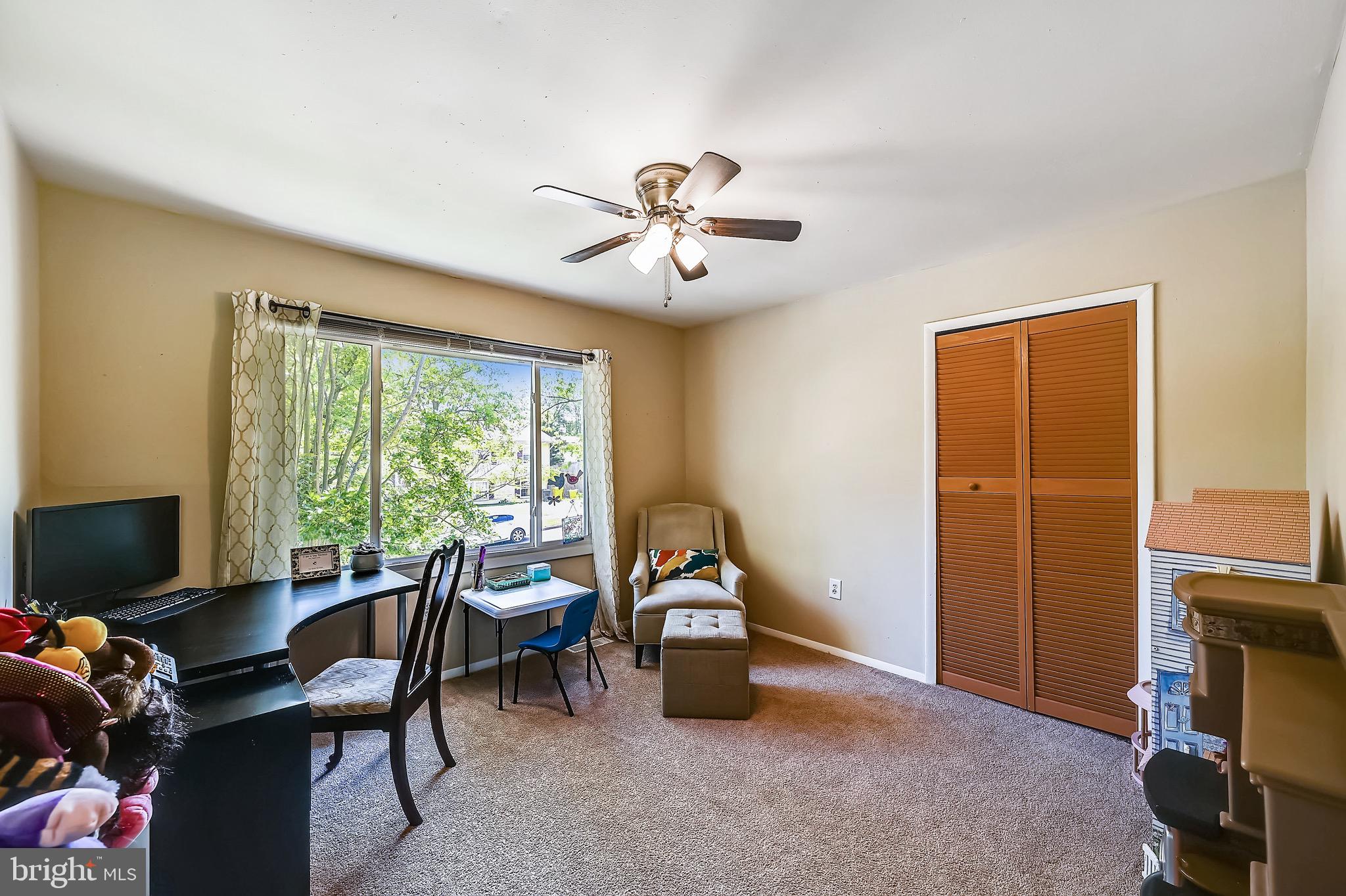 MAPLE RIDGE - Residential