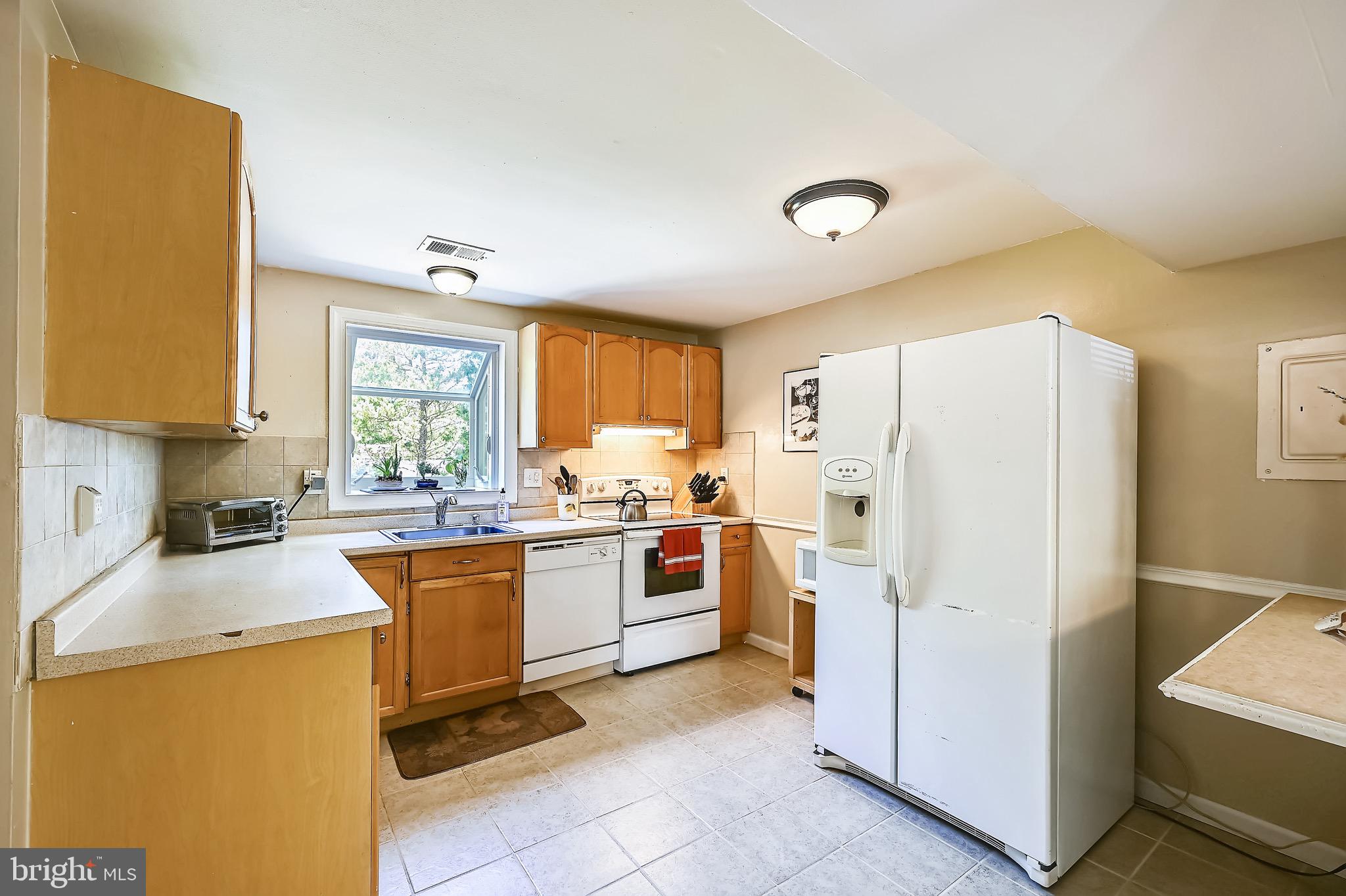 MAPLE RIDGE - Residential