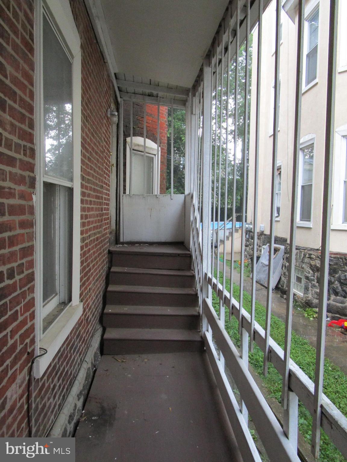 OVERBROOK - Residential Lease