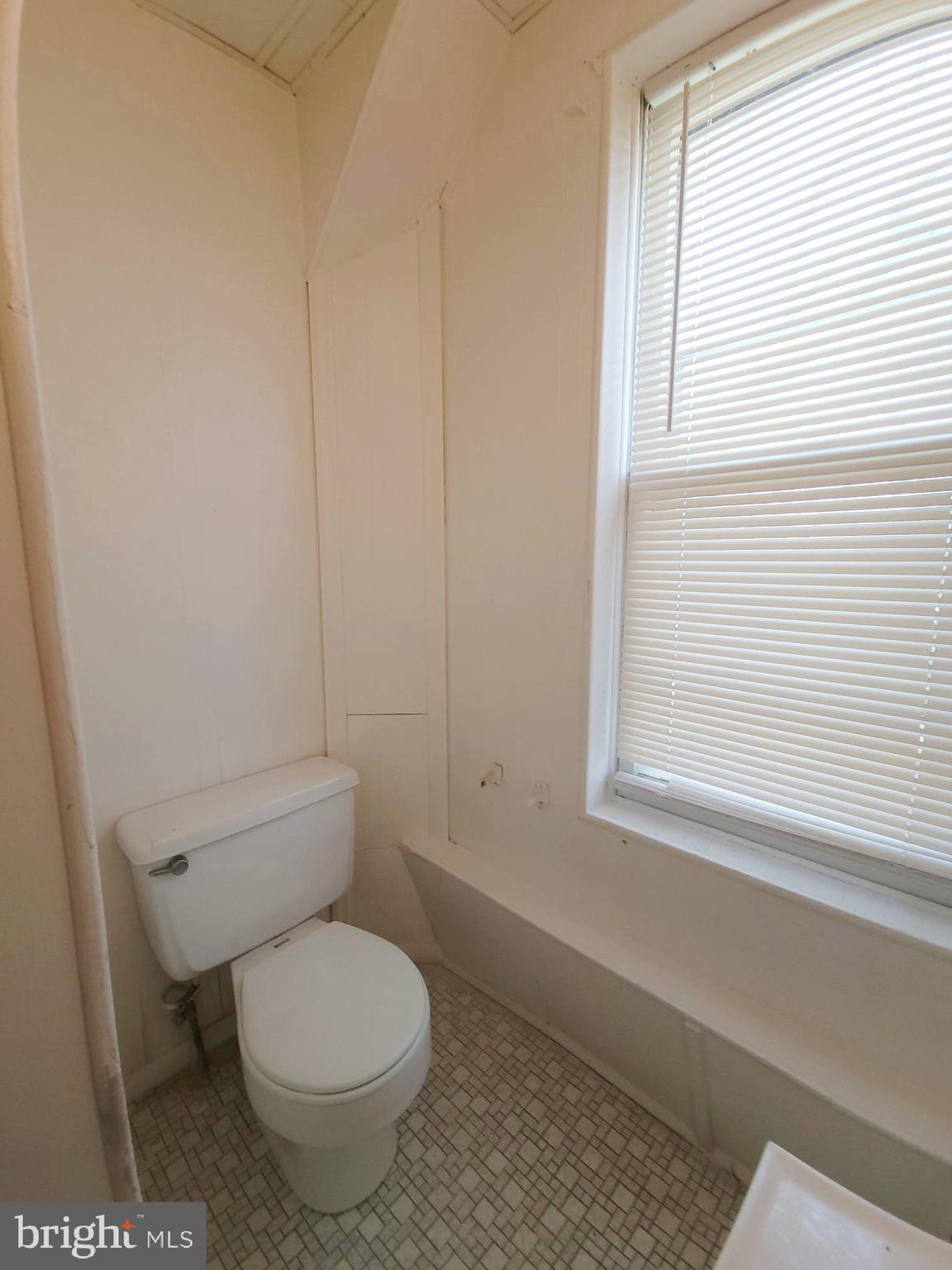 OVERBROOK - Residential Lease