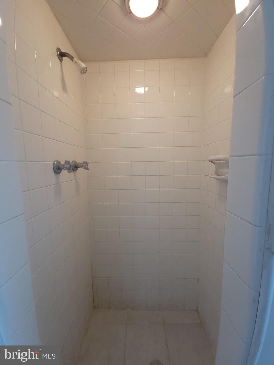 OVERBROOK - Residential Lease