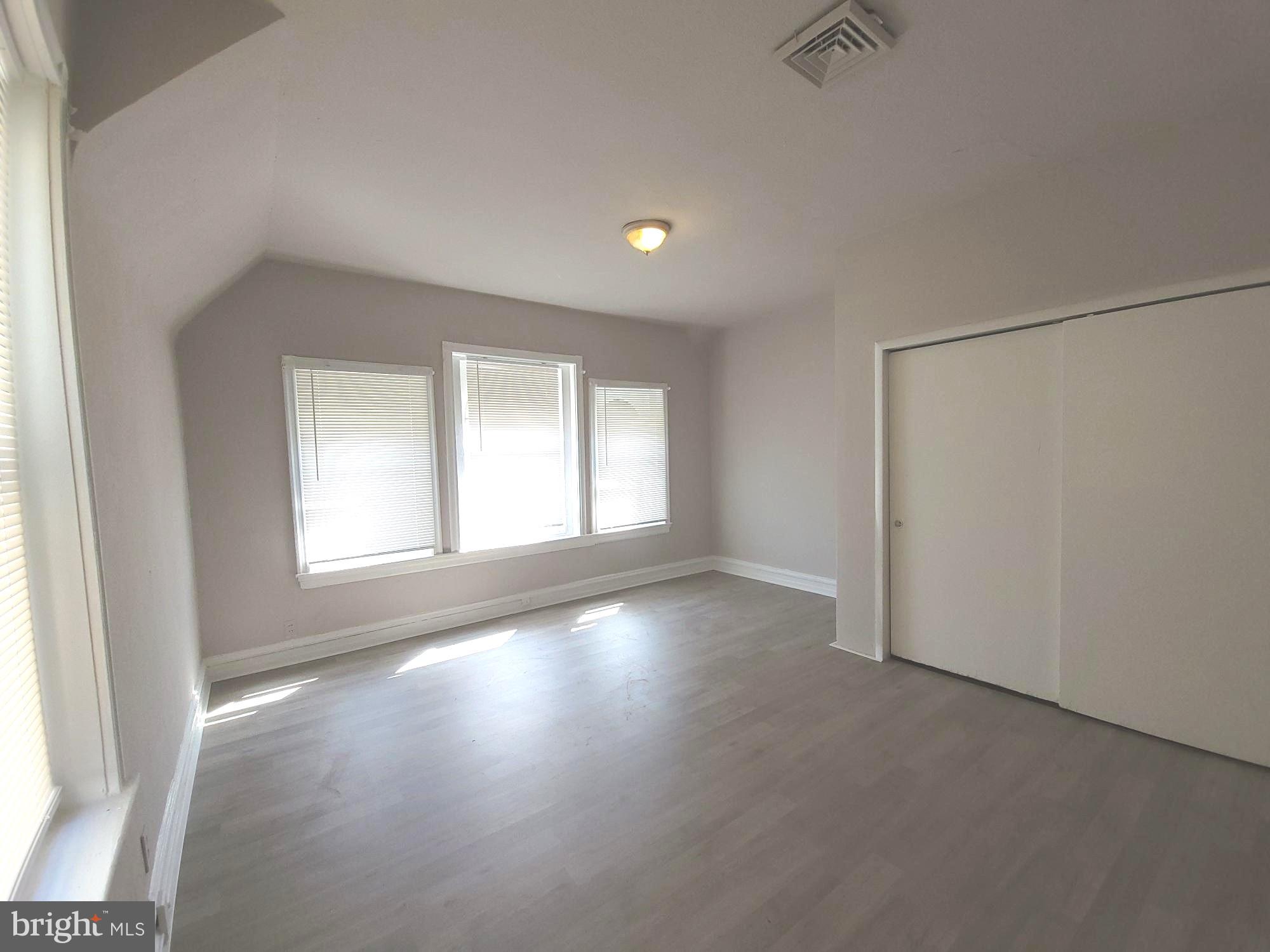 OVERBROOK - Residential Lease