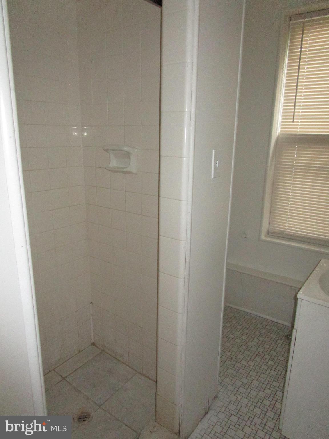 OVERBROOK - Residential Lease