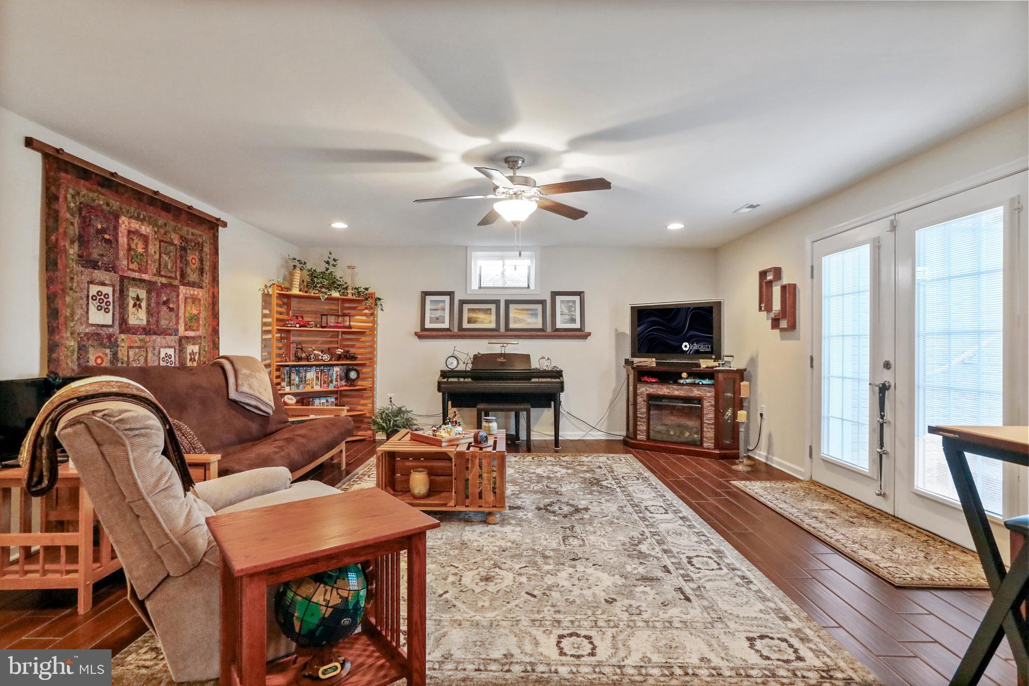 LITTLE GEORGETOWN ESTATES - Residential