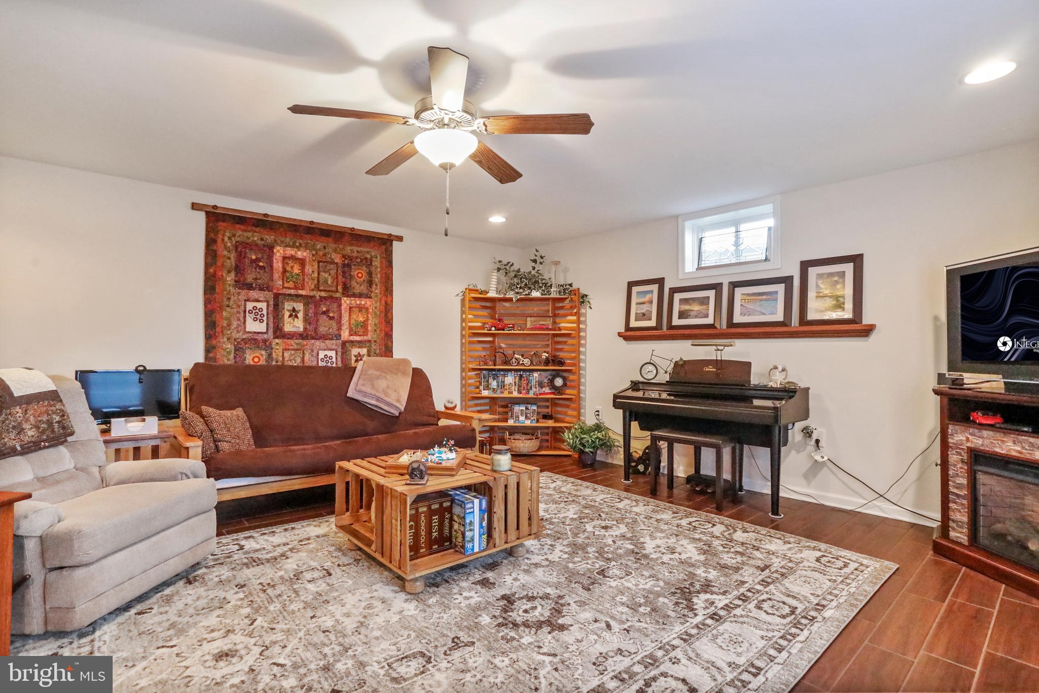 LITTLE GEORGETOWN ESTATES - Residential