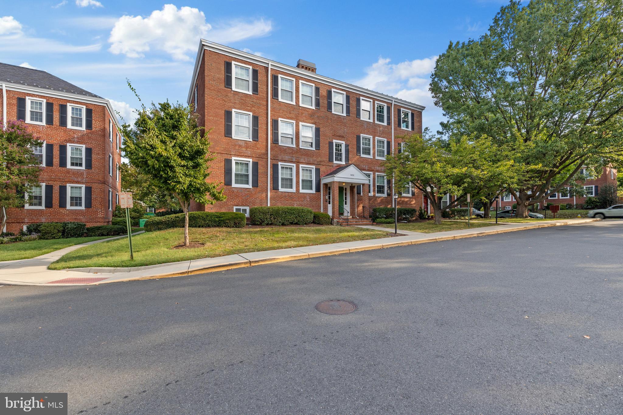 FAIRLINGTON VILLAGES - Residential
