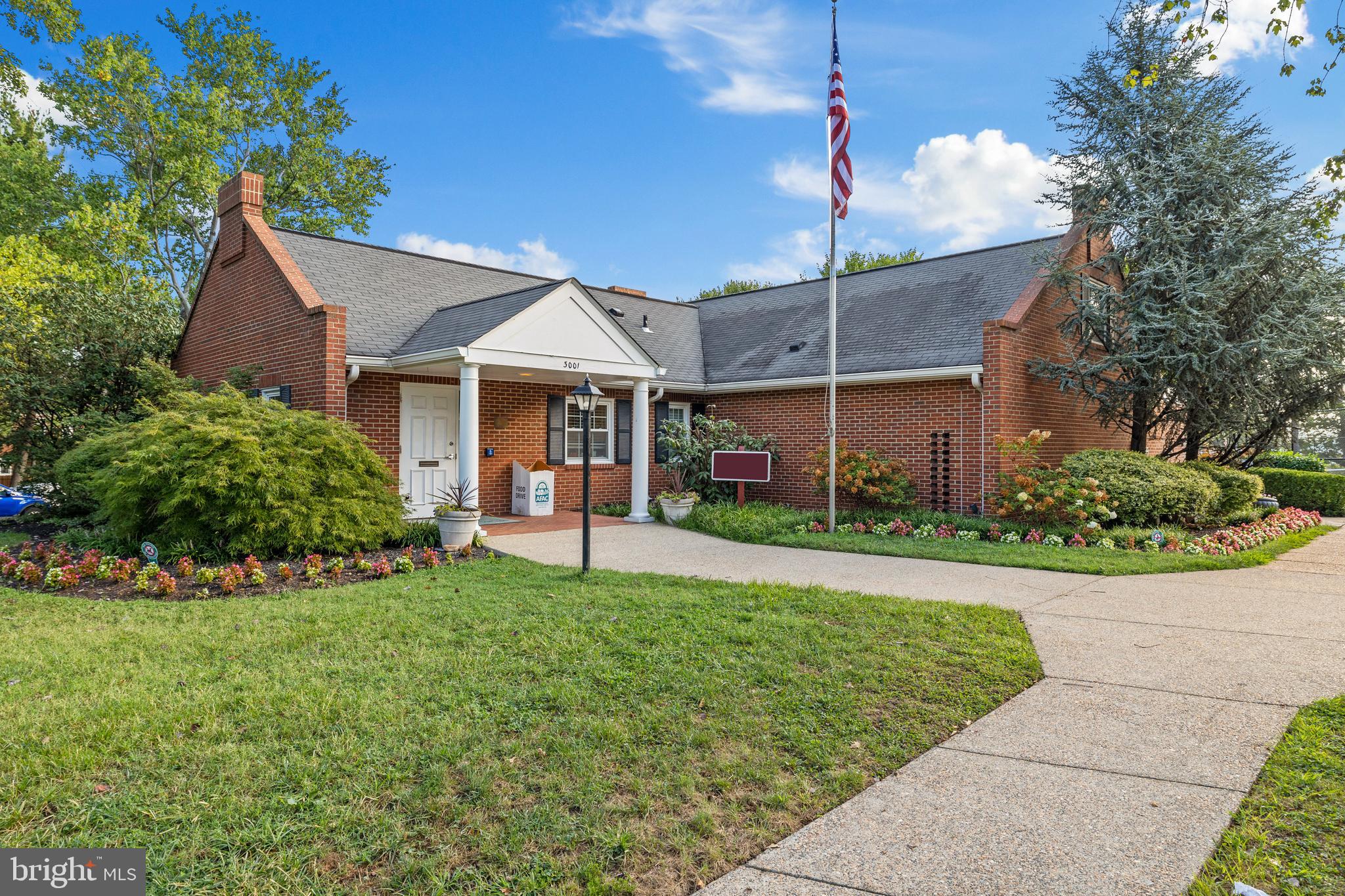 FAIRLINGTON VILLAGES - Residential