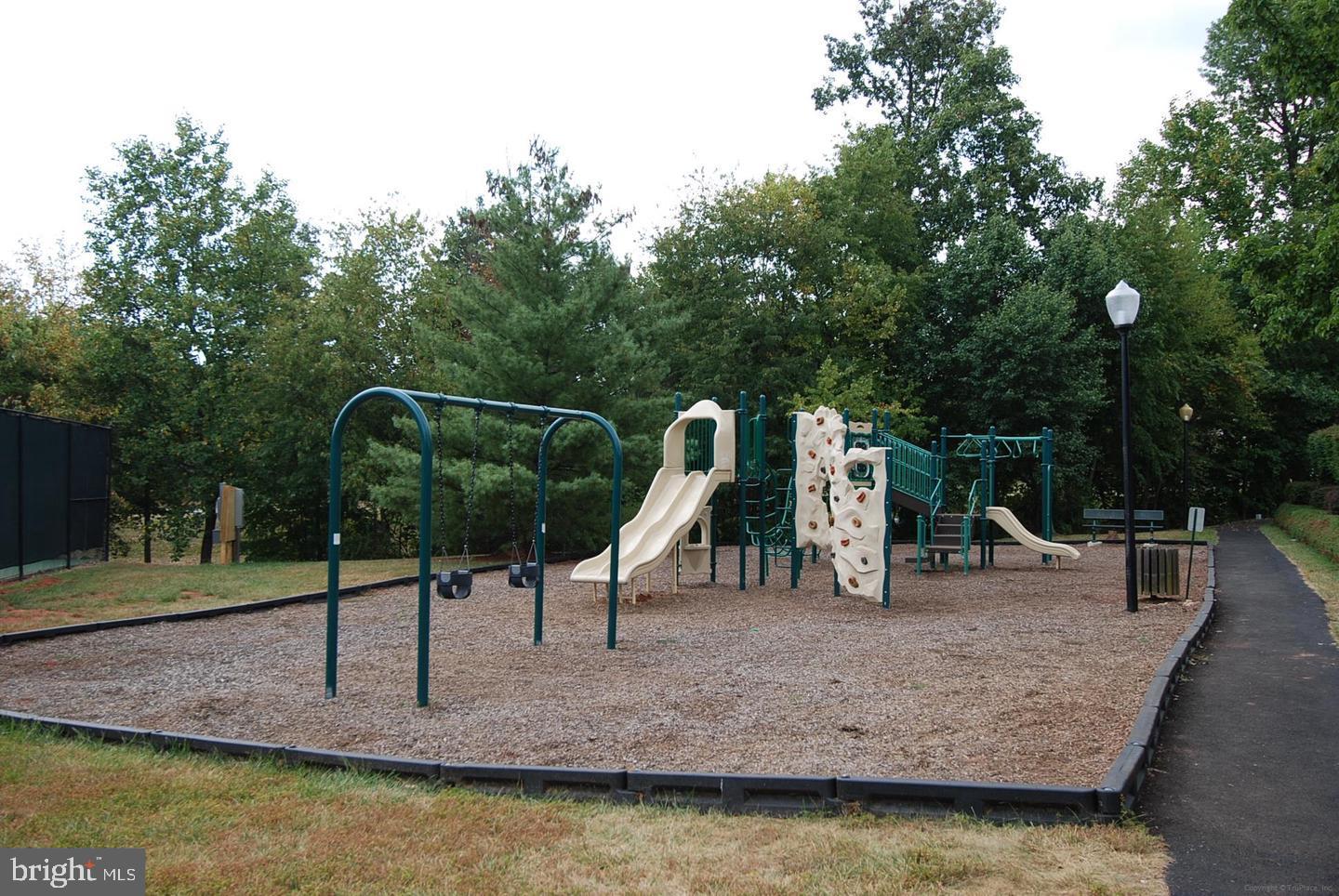 POTOMAC LAKES - Residential