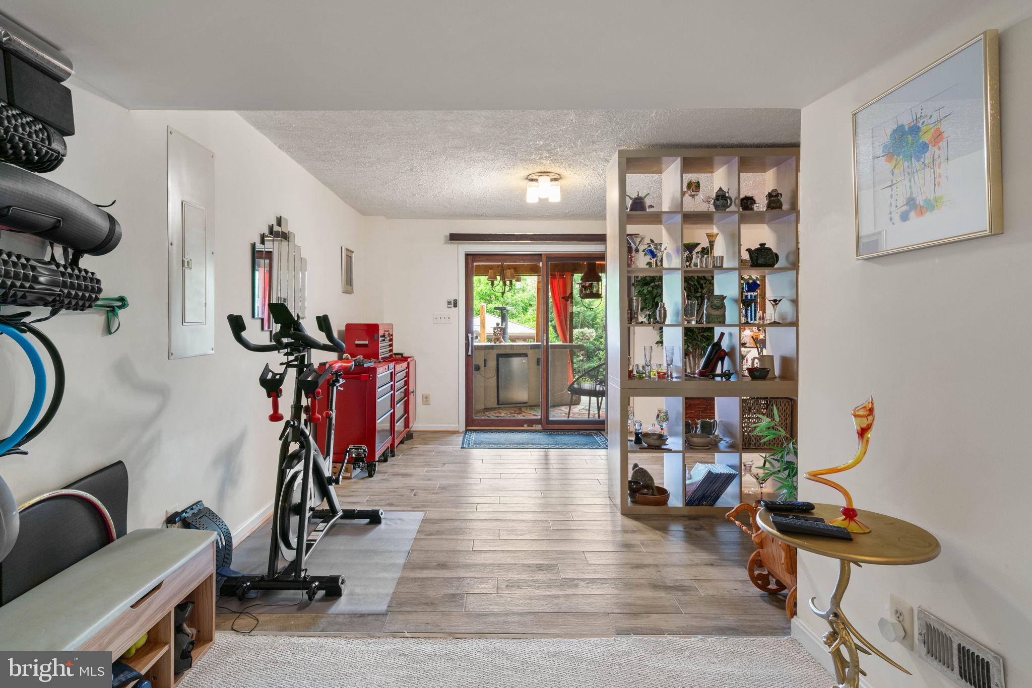 POTOMAC LAKES - Residential