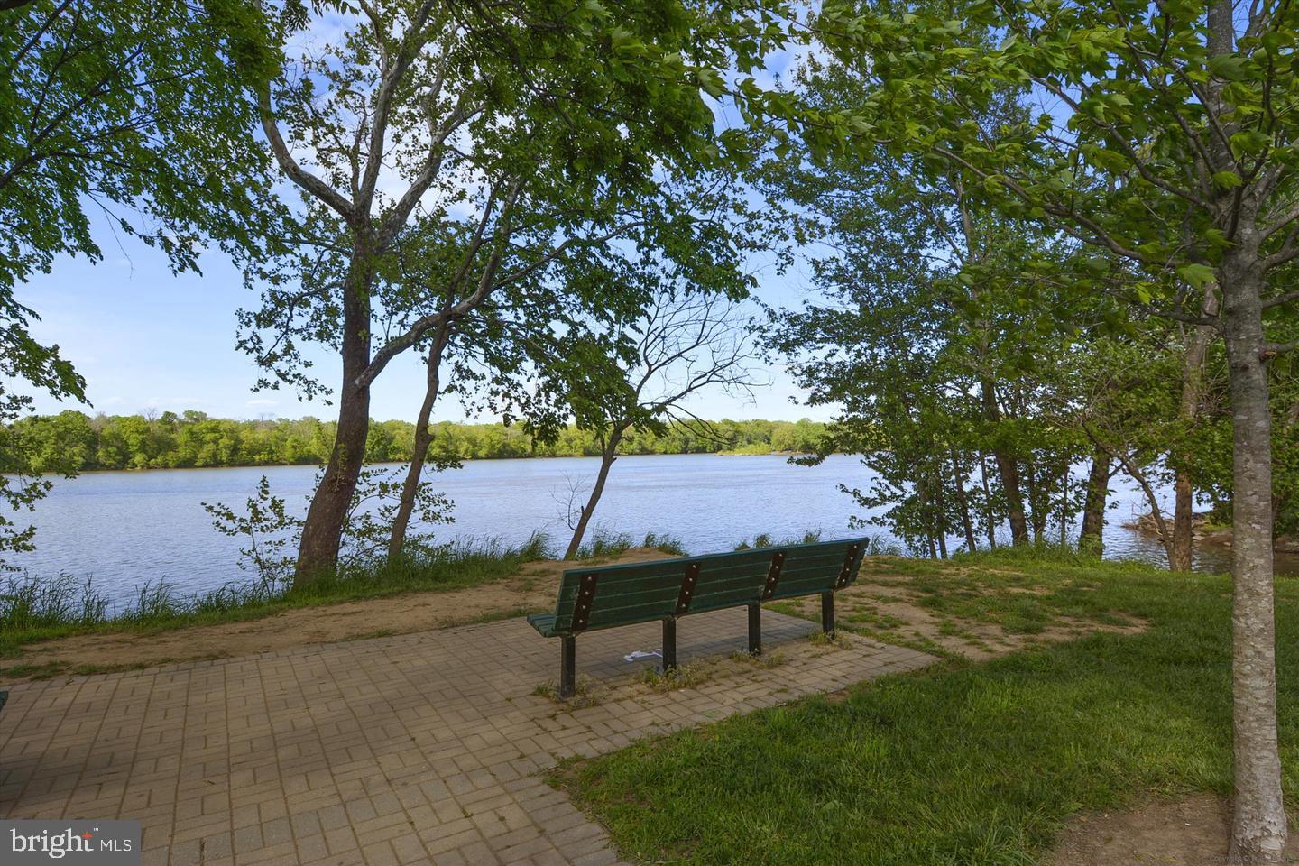 POTOMAC LAKES - Residential