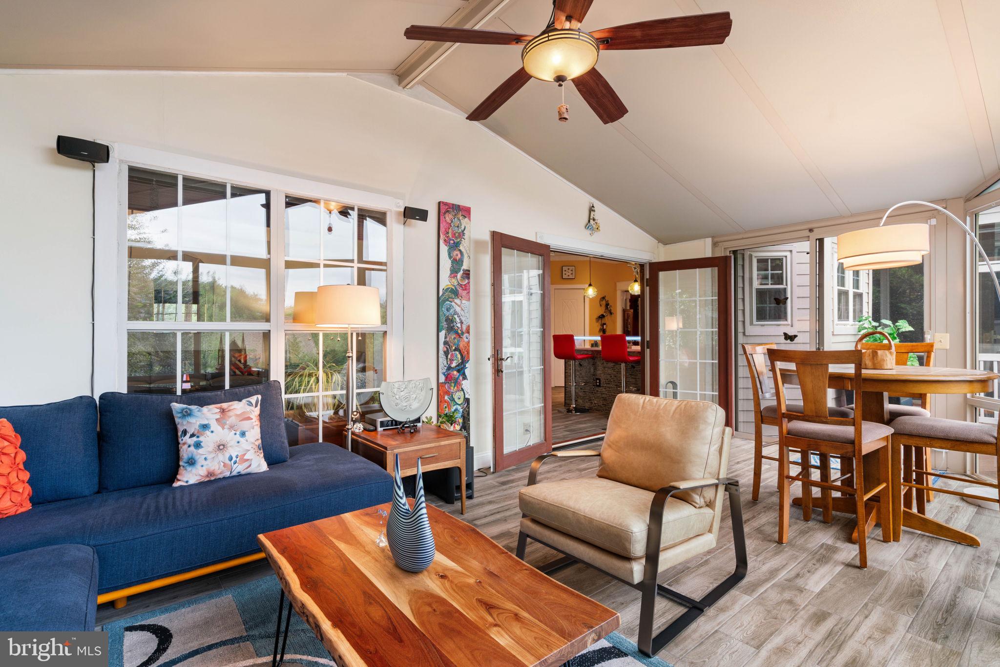 POTOMAC LAKES - Residential