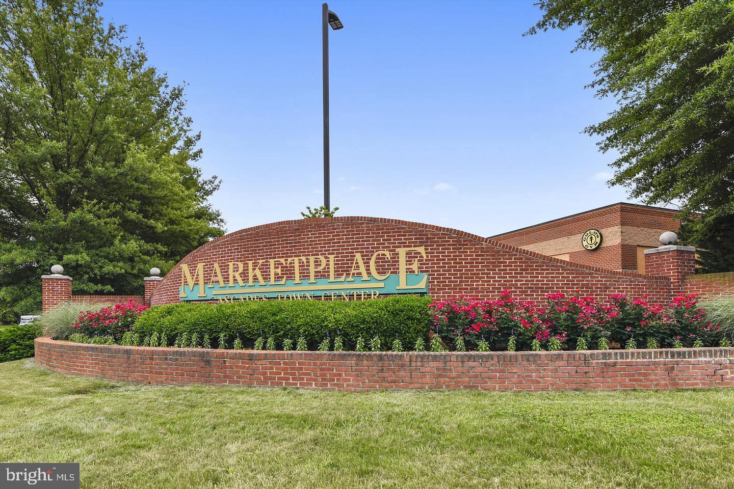 POTOMAC LAKES - Residential