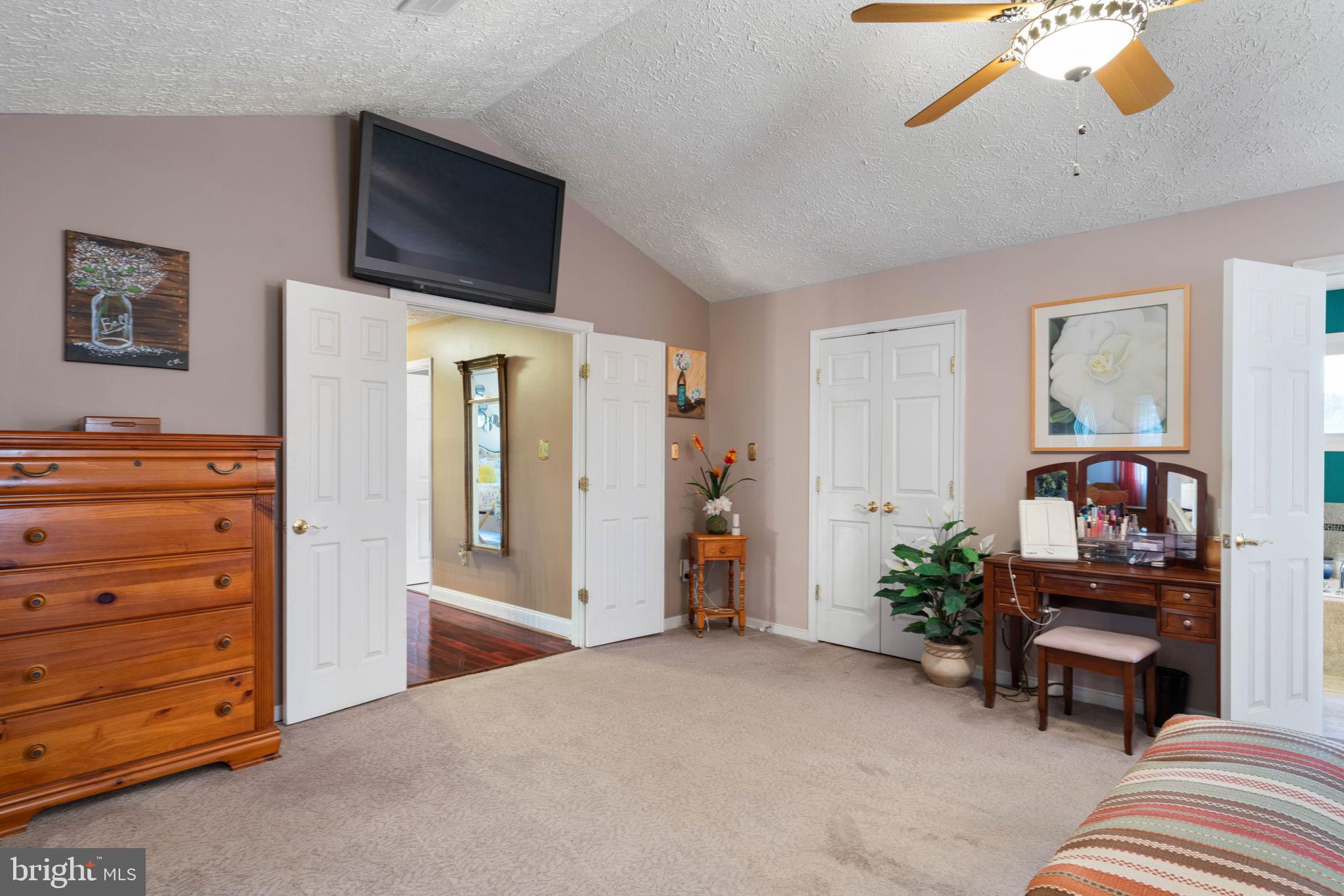 POTOMAC LAKES - Residential