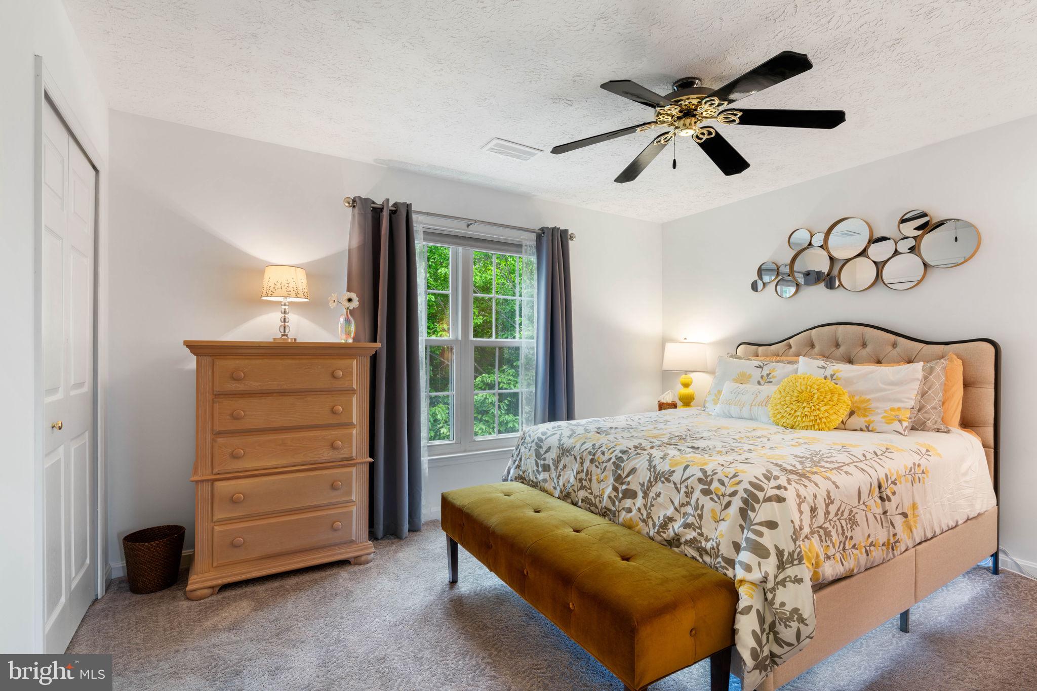 POTOMAC LAKES - Residential
