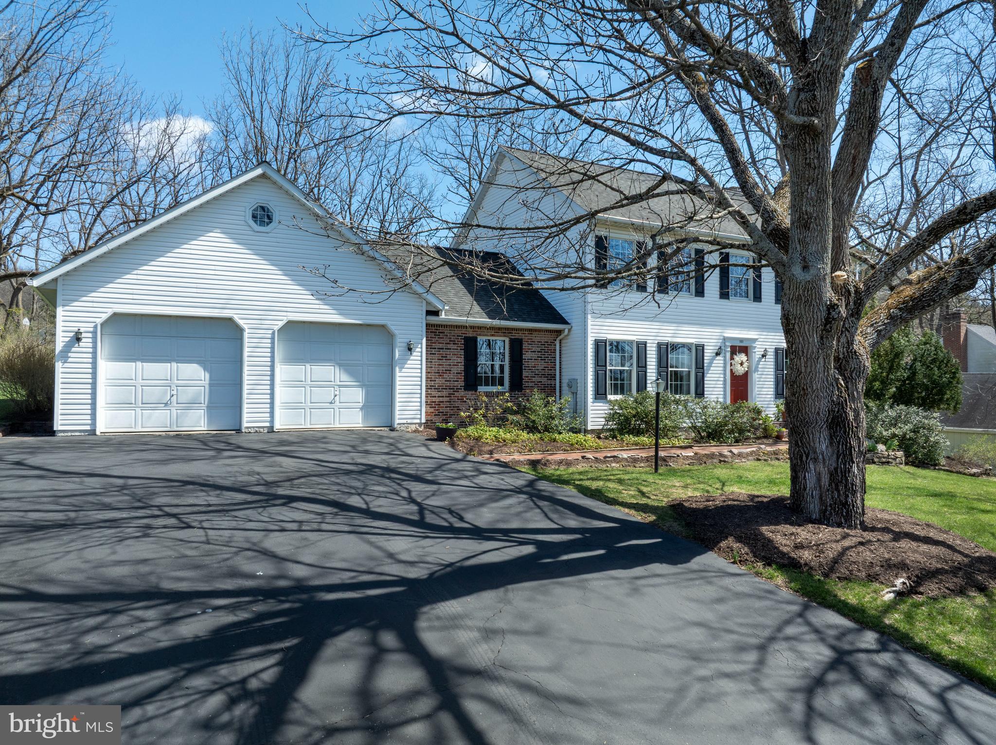 WALNUT GROVE - Residential