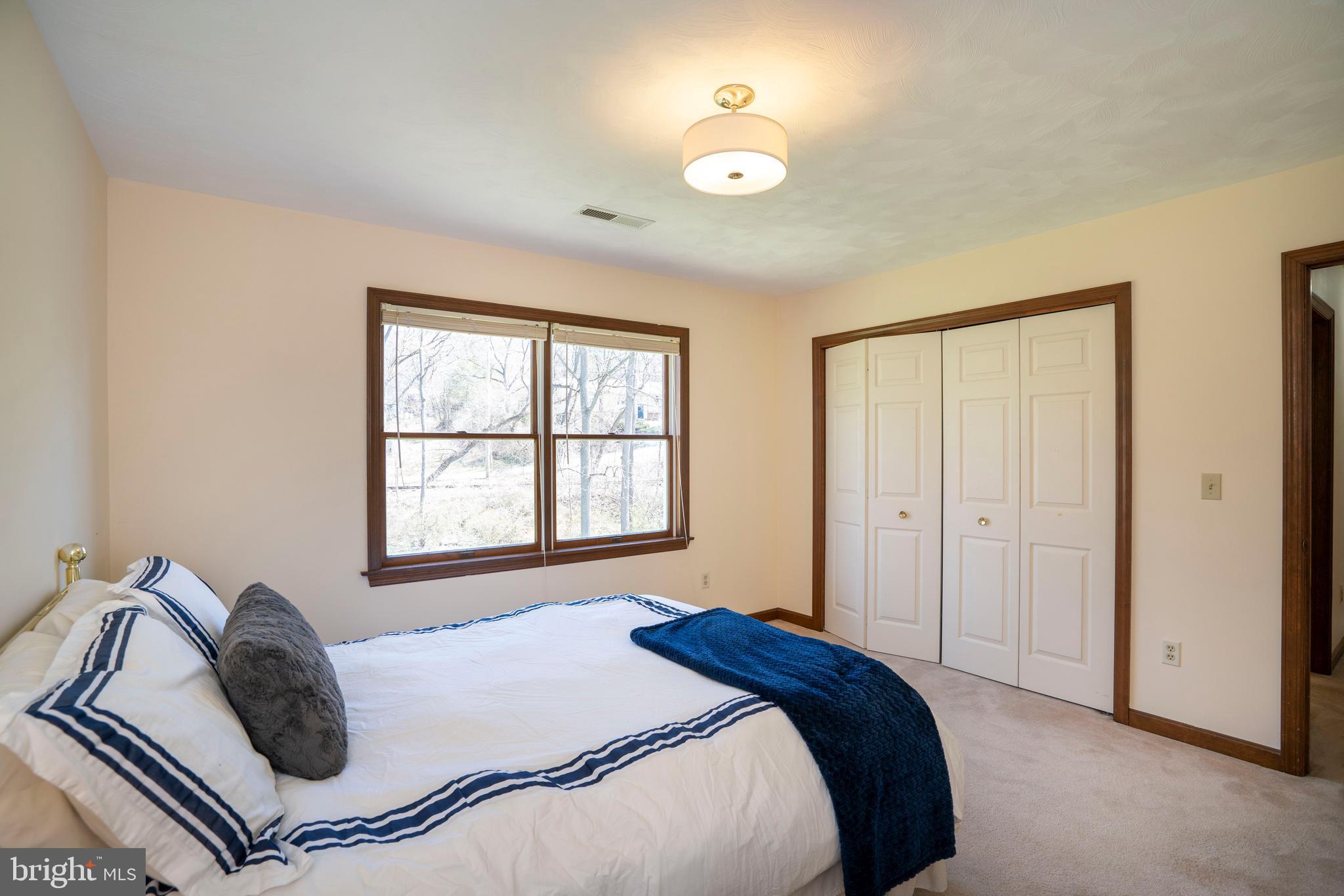 WALNUT GROVE - Residential