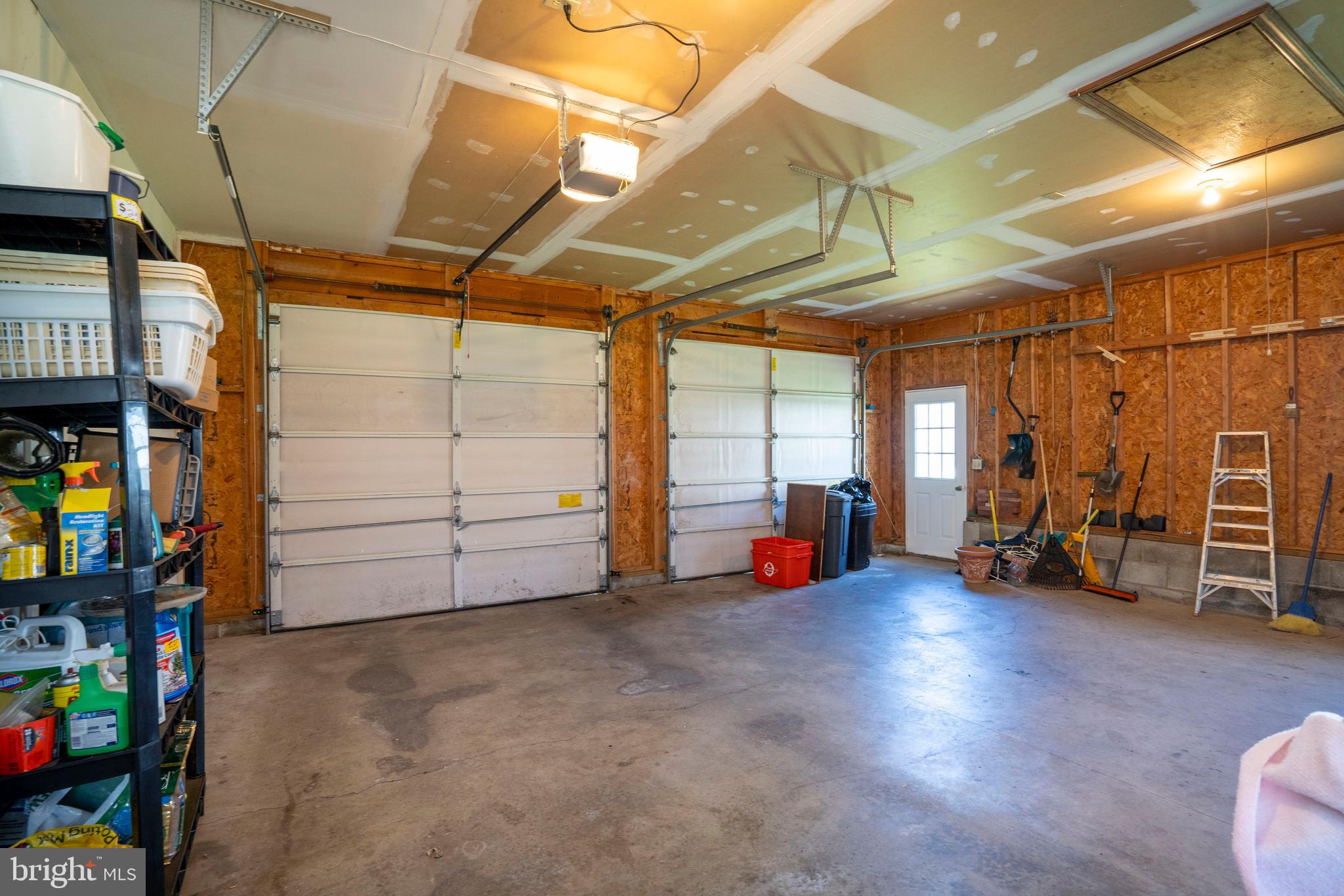 WALNUT GROVE - Residential