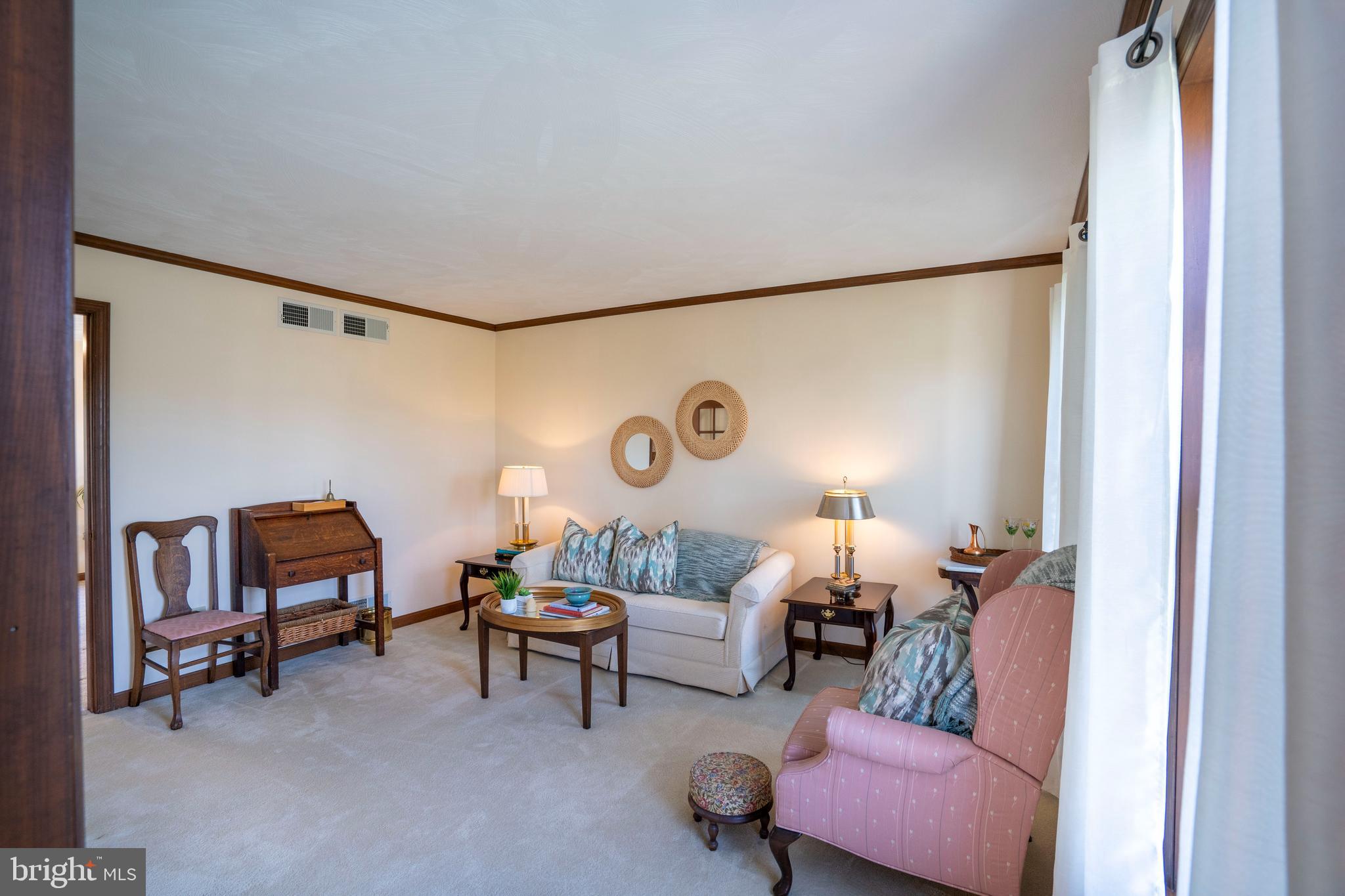 WALNUT GROVE - Residential