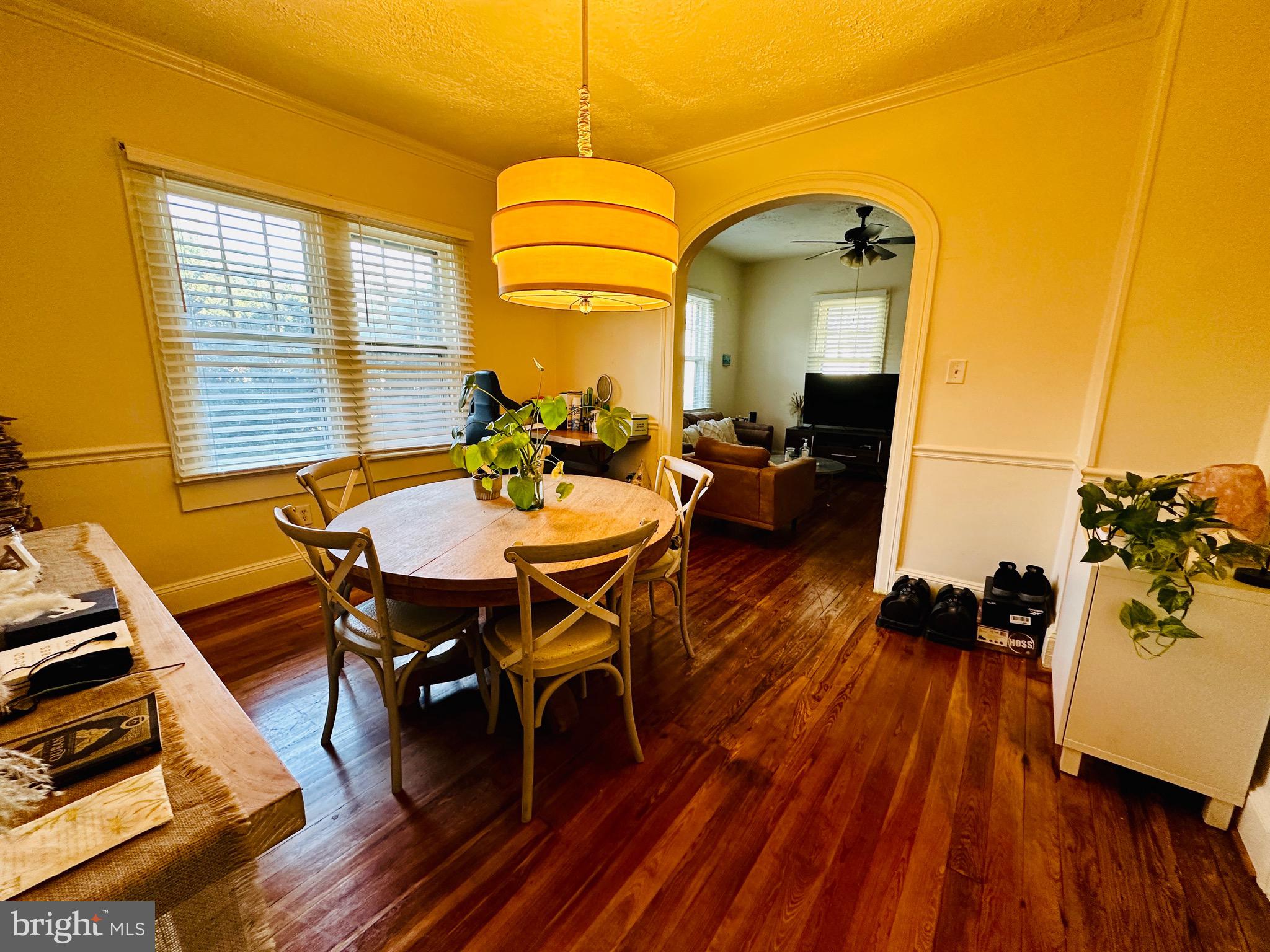 TOWN OF BERRYVILLE - Commercial Sale