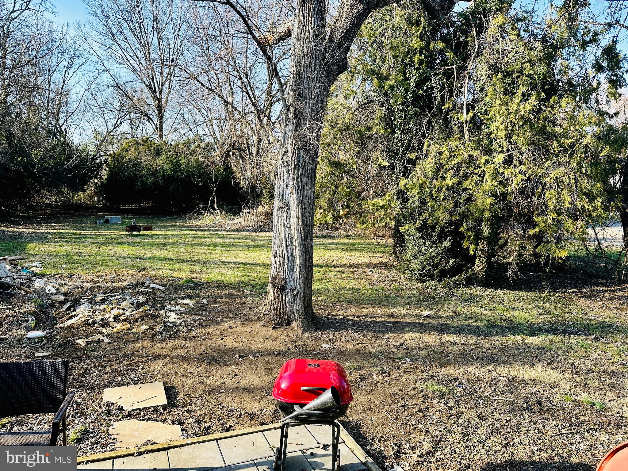 TOWN OF BERRYVILLE - Commercial Sale