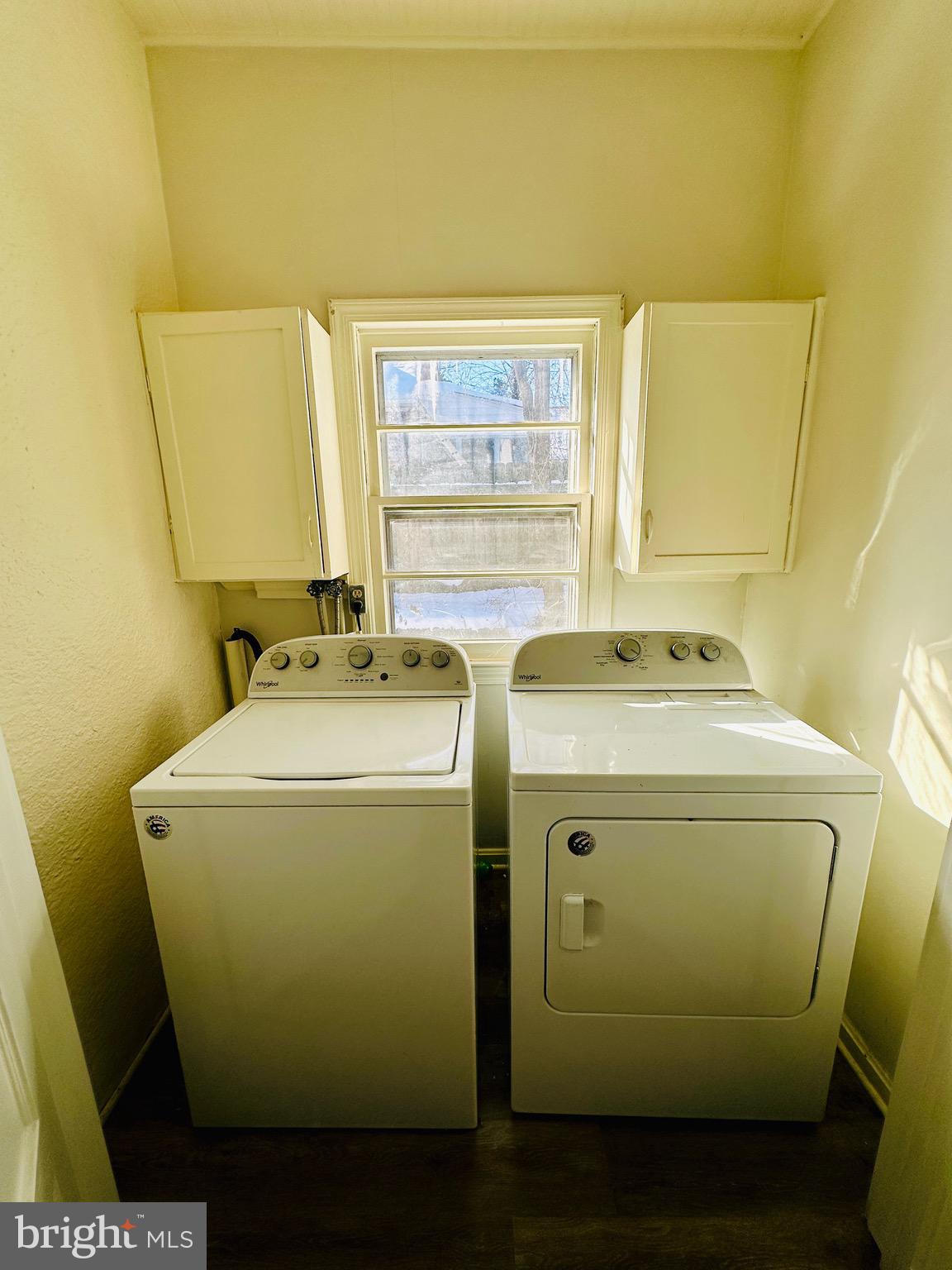 TOWN OF BERRYVILLE - Commercial Sale