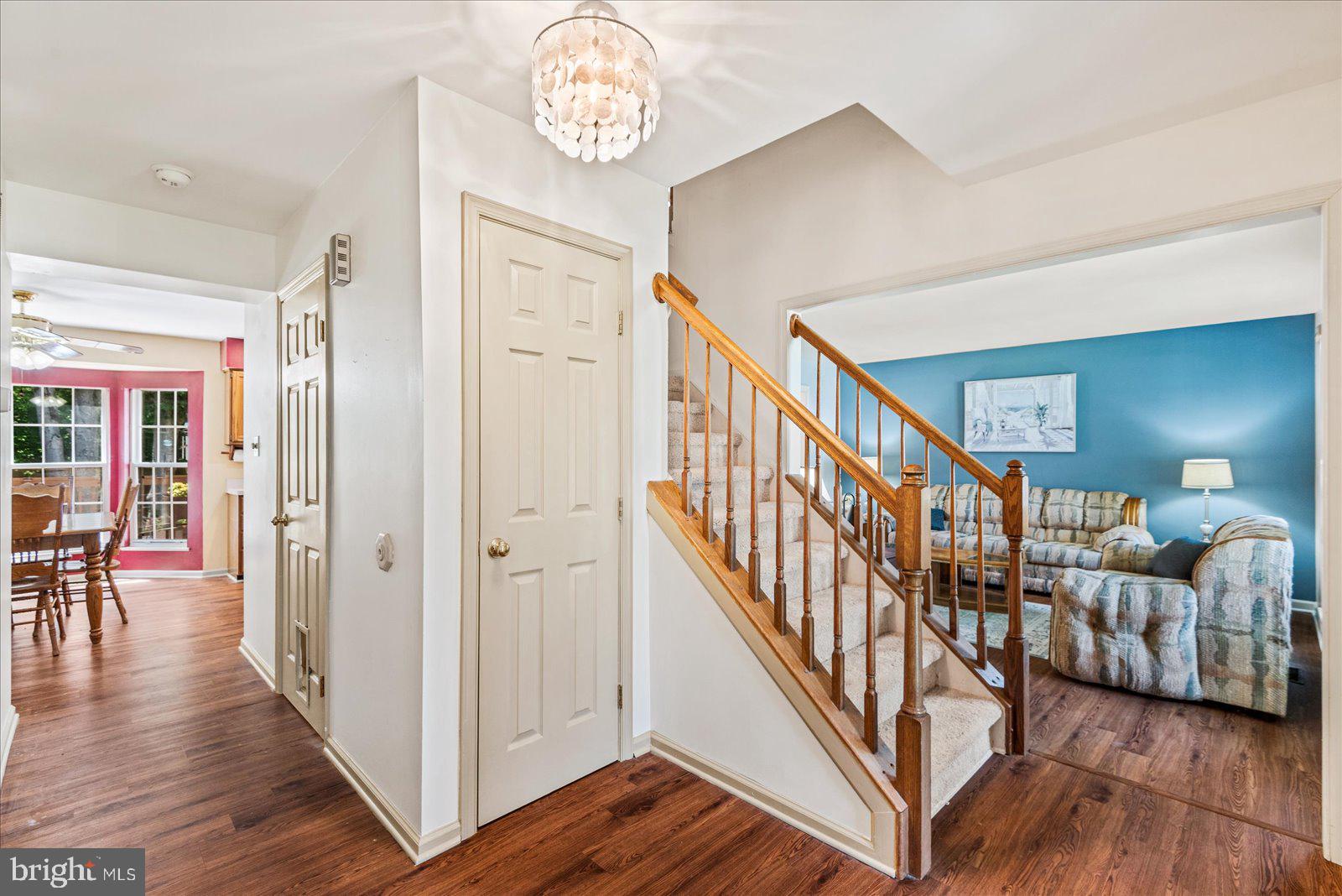 7 FIELDSTONE COURT