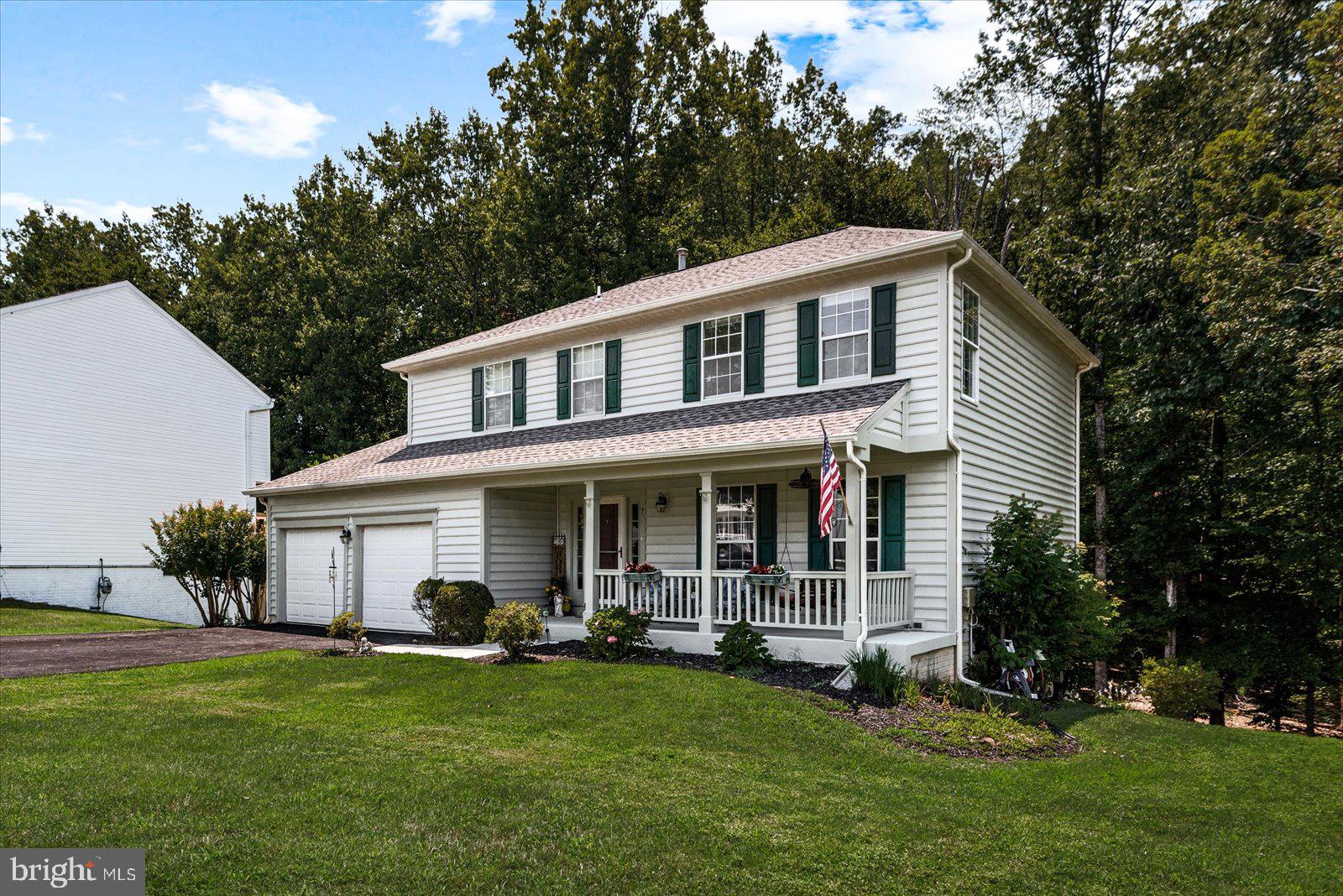 7 FIELDSTONE COURT