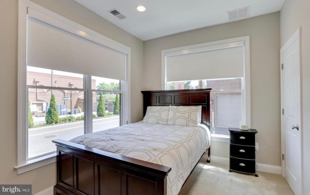2810 11TH STREET S T001