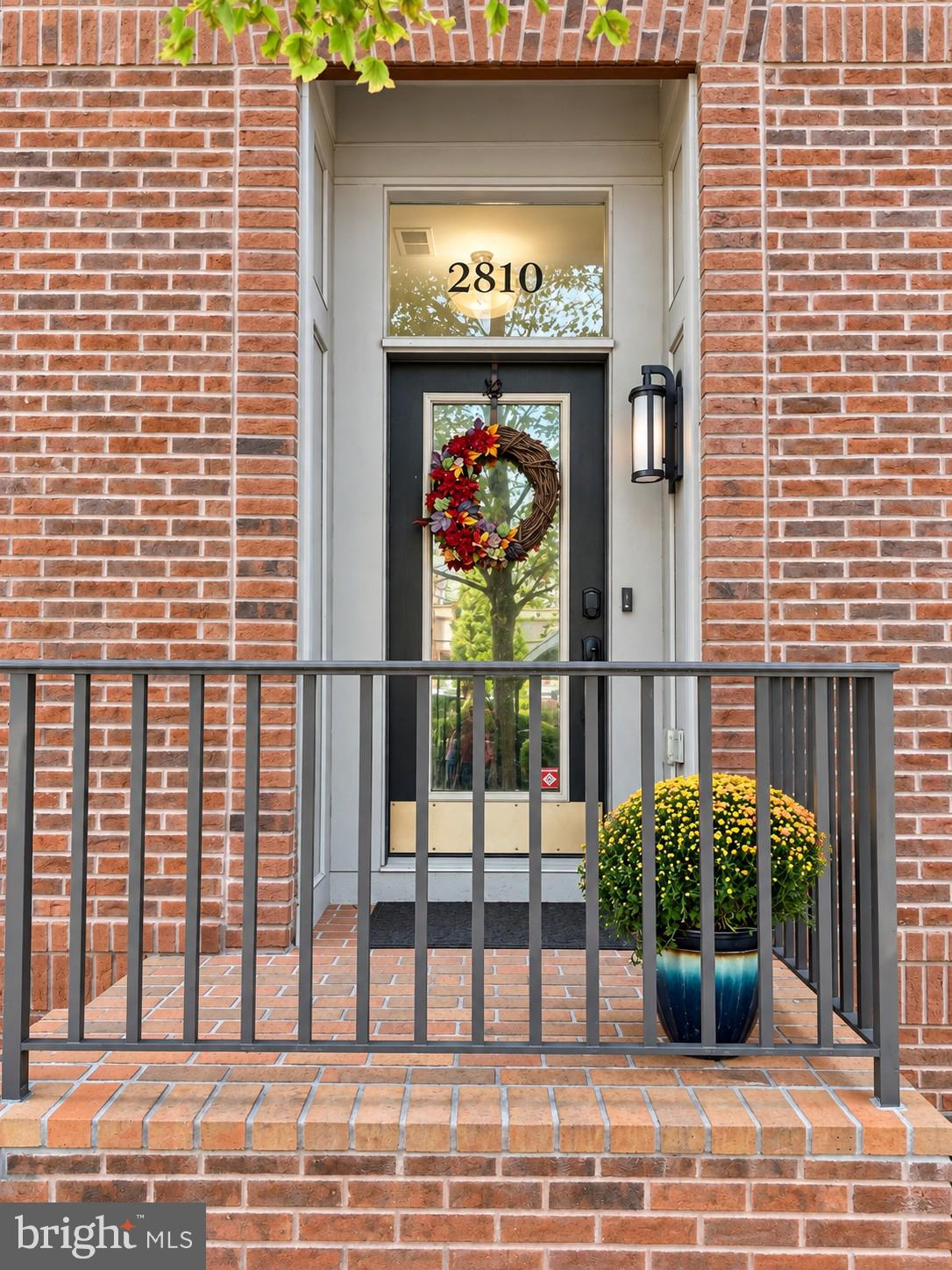 2810 11TH STREET S T001