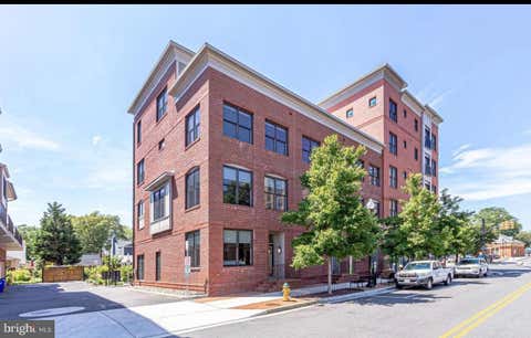 Photo of 2810 11th Street S #T001, ARLINGTON, VA 22204 (MLS # VAAR2078764)