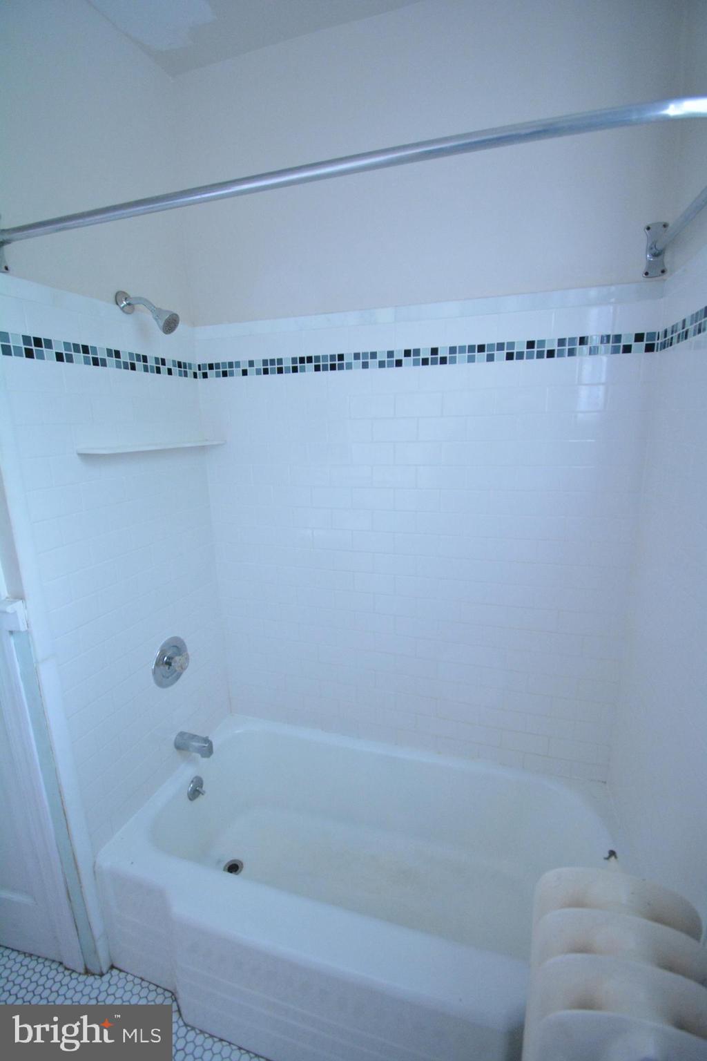 GERMANTOWN - Residential Lease