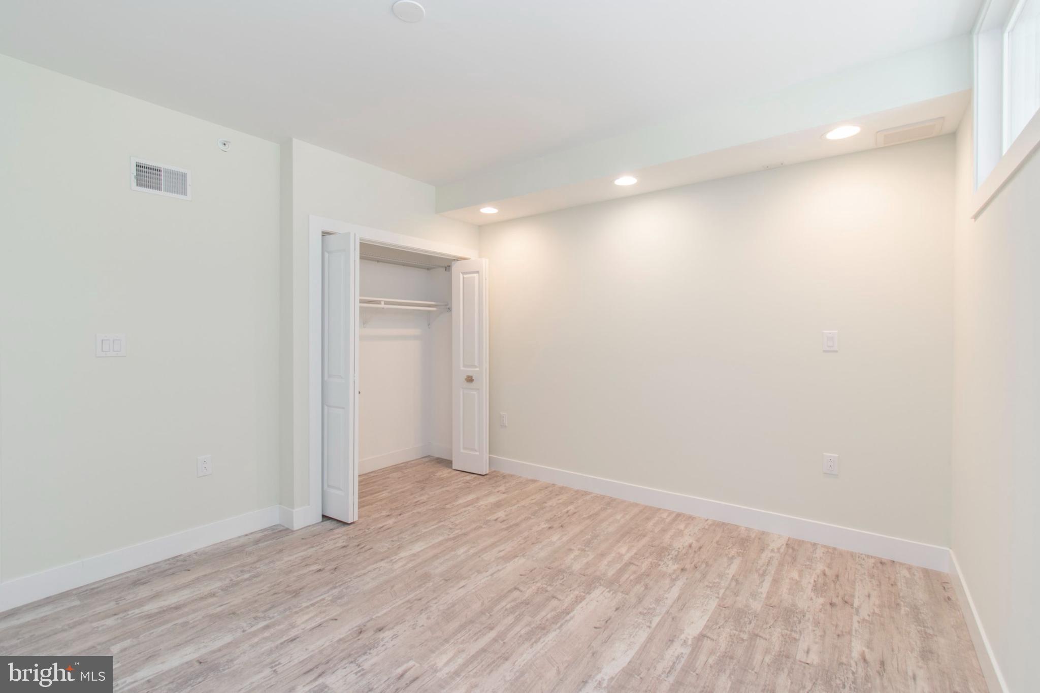 FRANCISVILLE - Commercial Sale