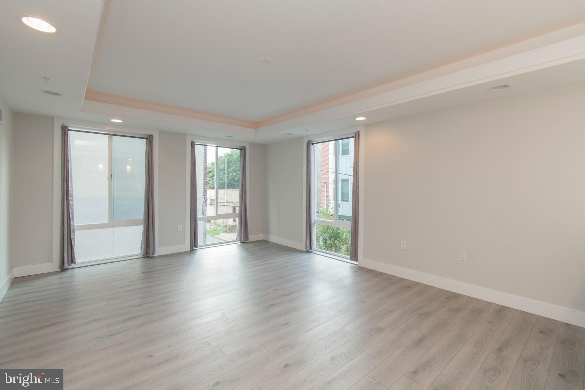 FRANCISVILLE - Commercial Sale